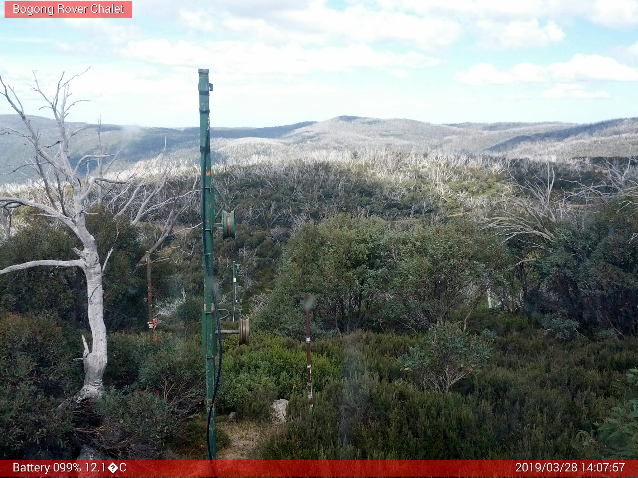 Bogong Web Cam 2:07pm Thursday 28th of March 2019