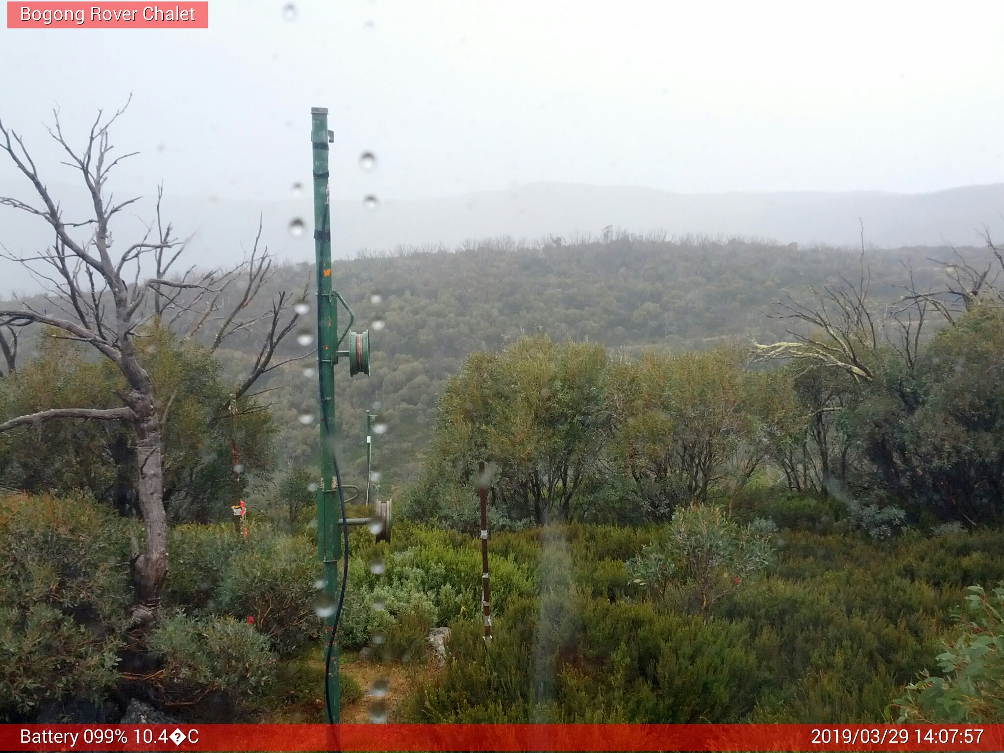 Bogong Web Cam 2:07pm Friday 29th of March 2019