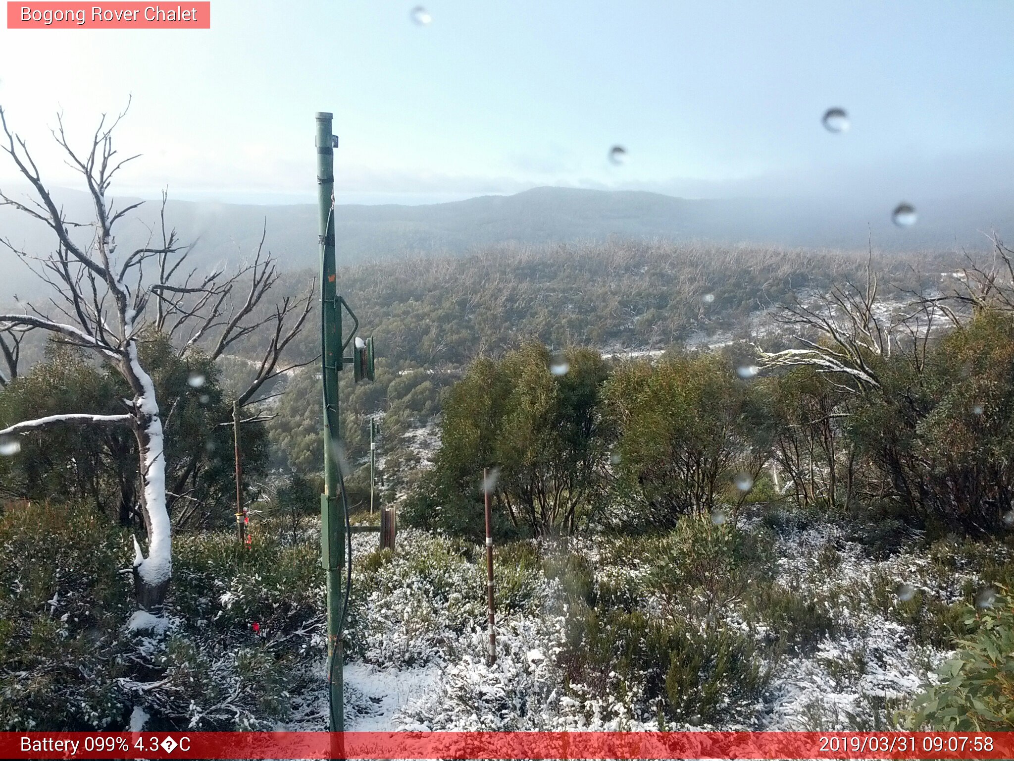 Bogong Web Cam 9:07am Sunday 31st of March 2019