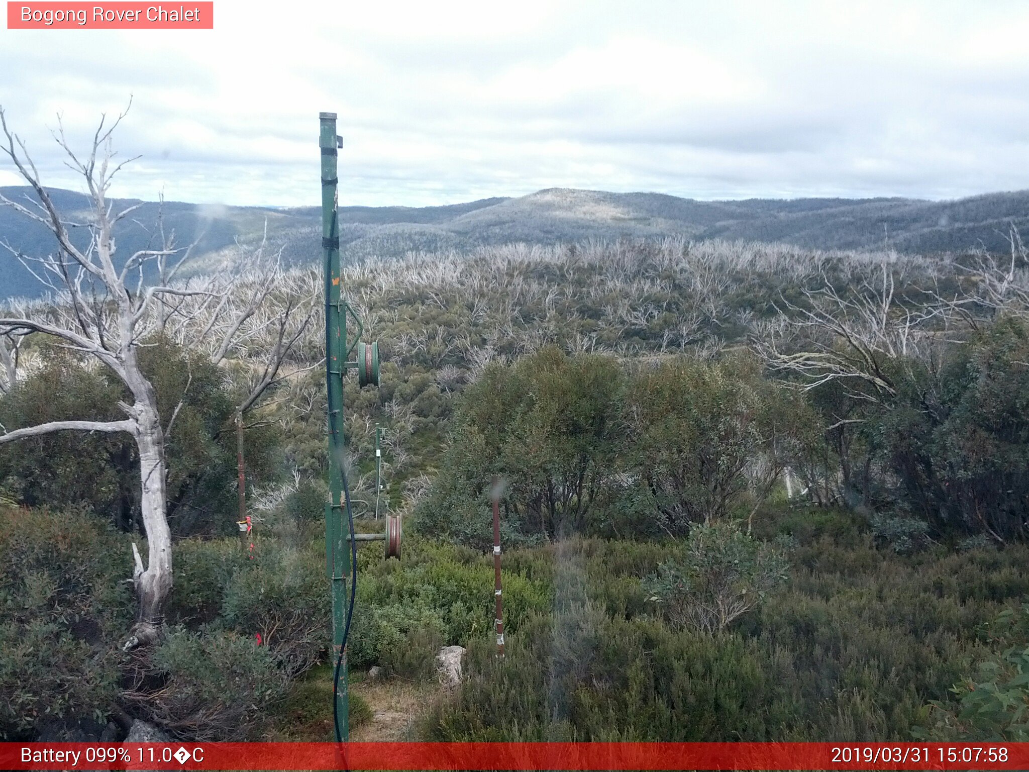 Bogong Web Cam 3:07pm Sunday 31st of March 2019