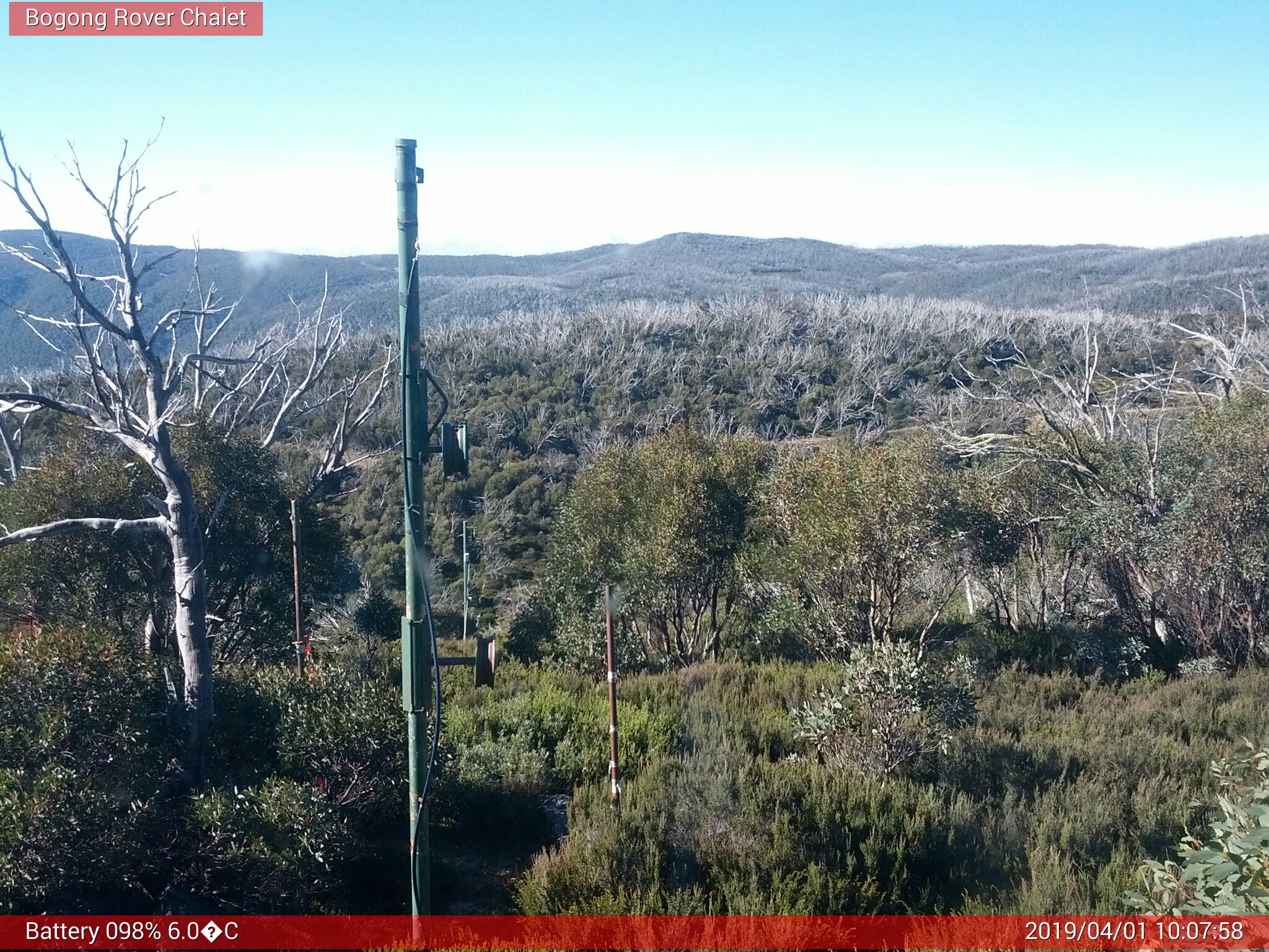 Bogong Web Cam 10:07am Monday 1st of April 2019