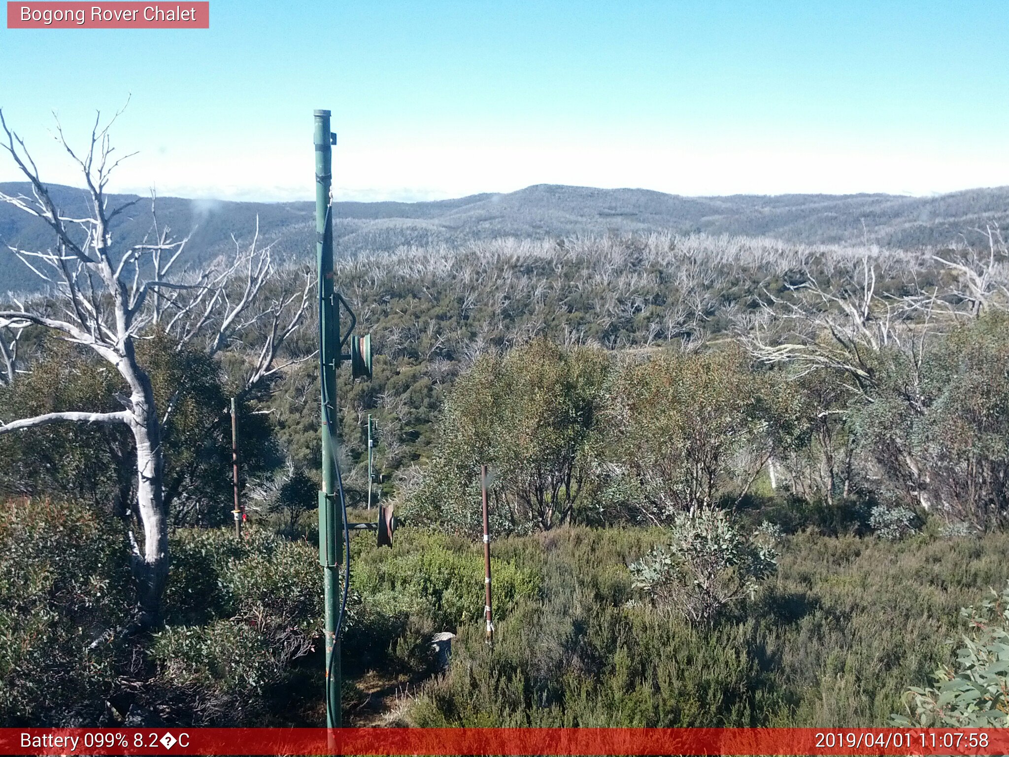 Bogong Web Cam 11:07am Monday 1st of April 2019