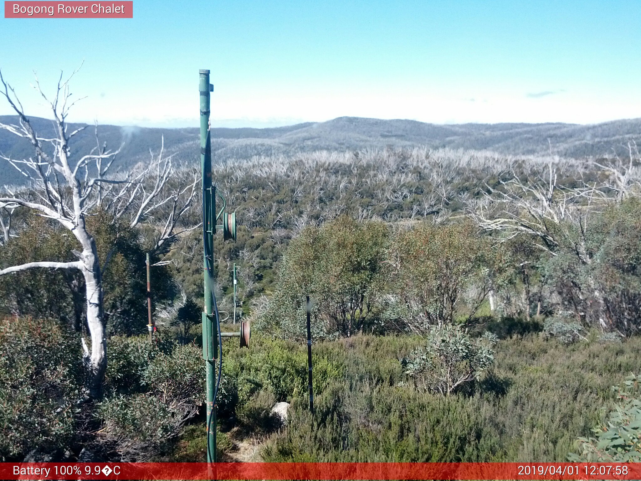 Bogong Web Cam 12:07pm Monday 1st of April 2019