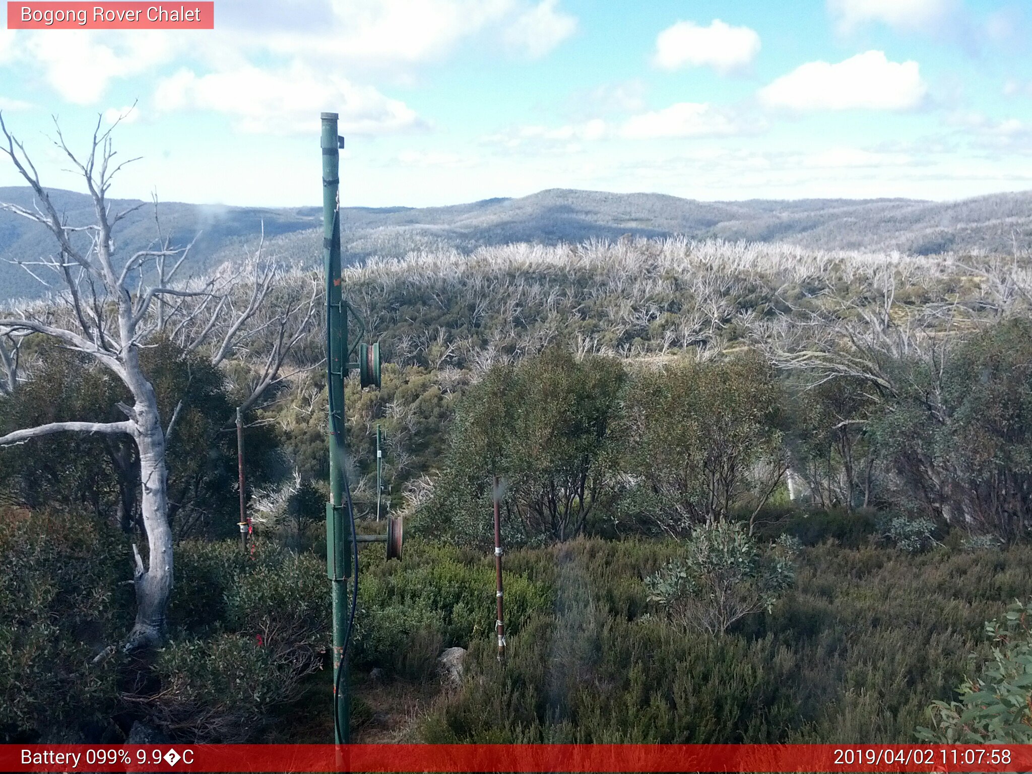 Bogong Web Cam 11:07am Tuesday 2nd of April 2019