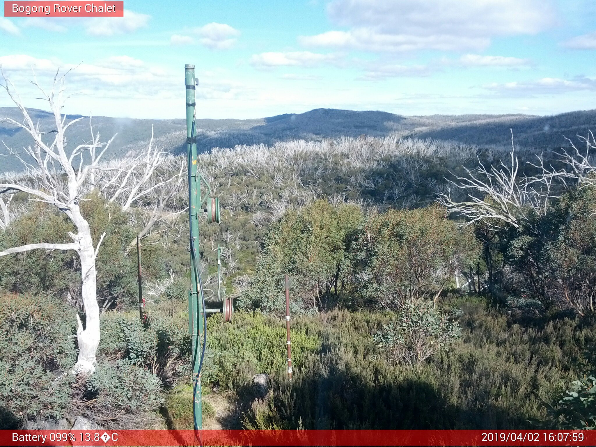 Bogong Web Cam 4:07pm Tuesday 2nd of April 2019