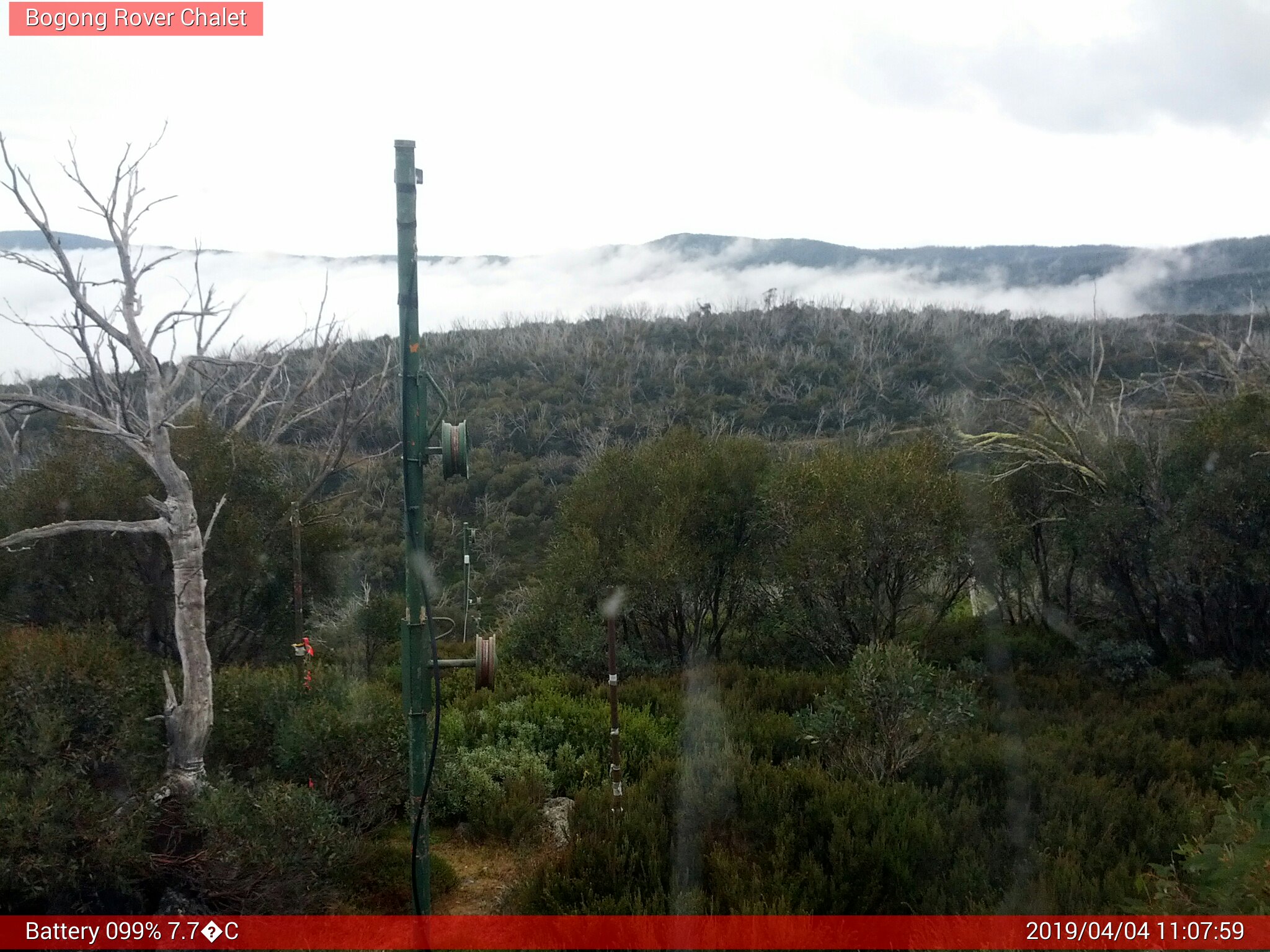 Bogong Web Cam 11:07am Thursday 4th of April 2019