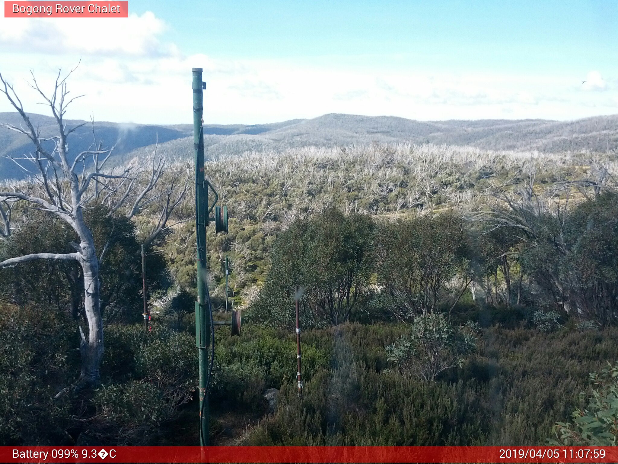 Bogong Web Cam 11:07am Friday 5th of April 2019