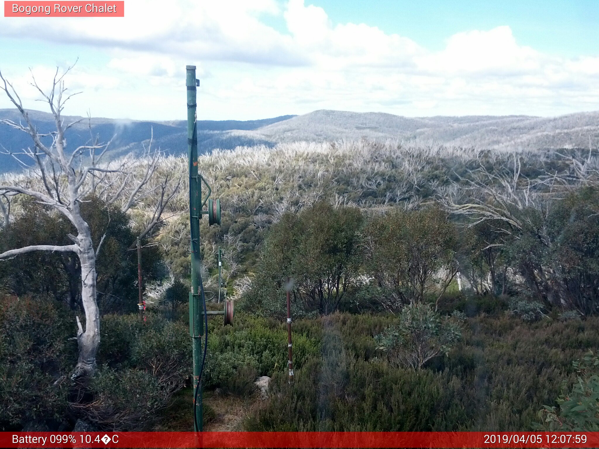 Bogong Web Cam 12:07pm Friday 5th of April 2019