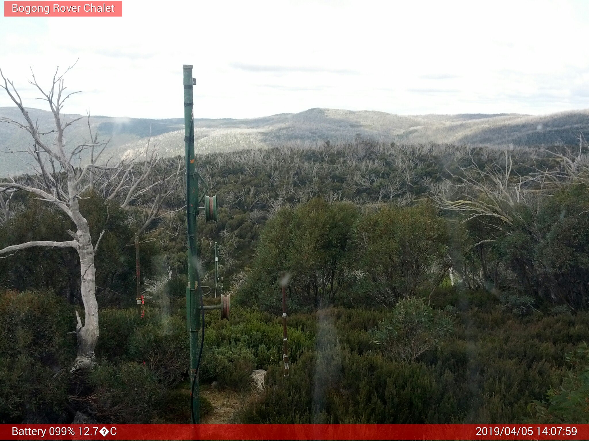 Bogong Web Cam 2:07pm Friday 5th of April 2019