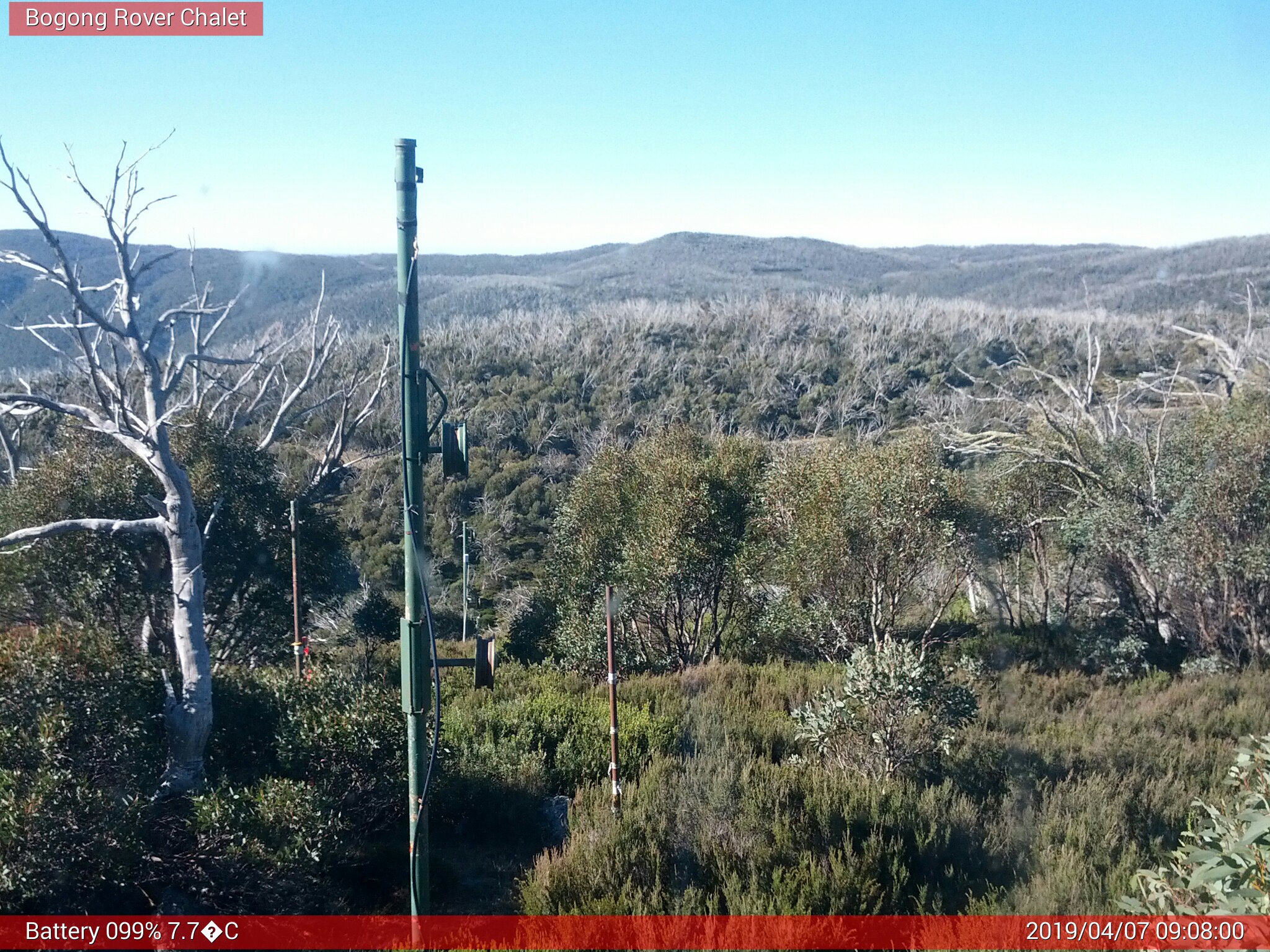 Bogong Web Cam 9:07am Sunday 7th of April 2019