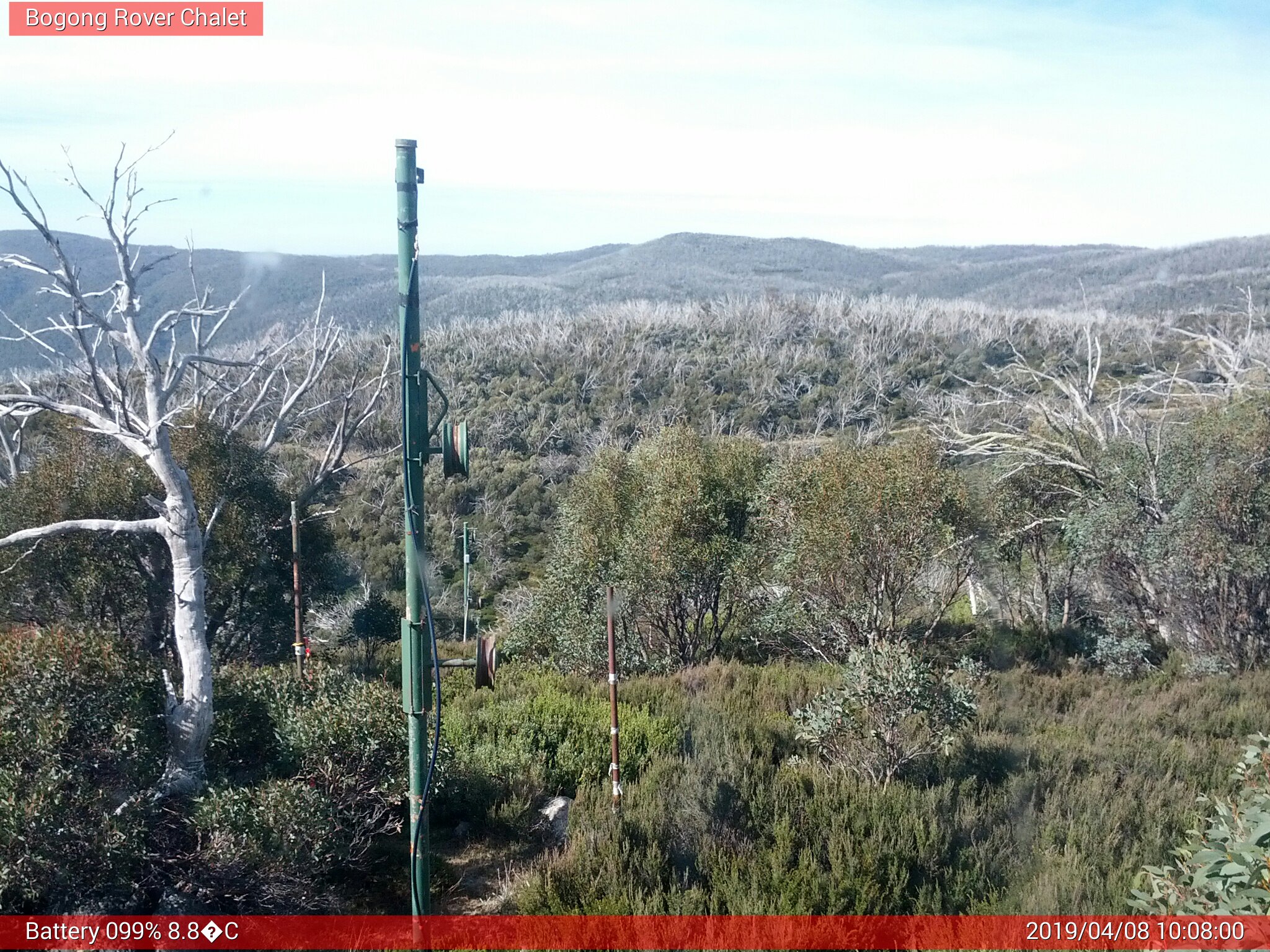 Bogong Web Cam 10:07am Monday 8th of April 2019