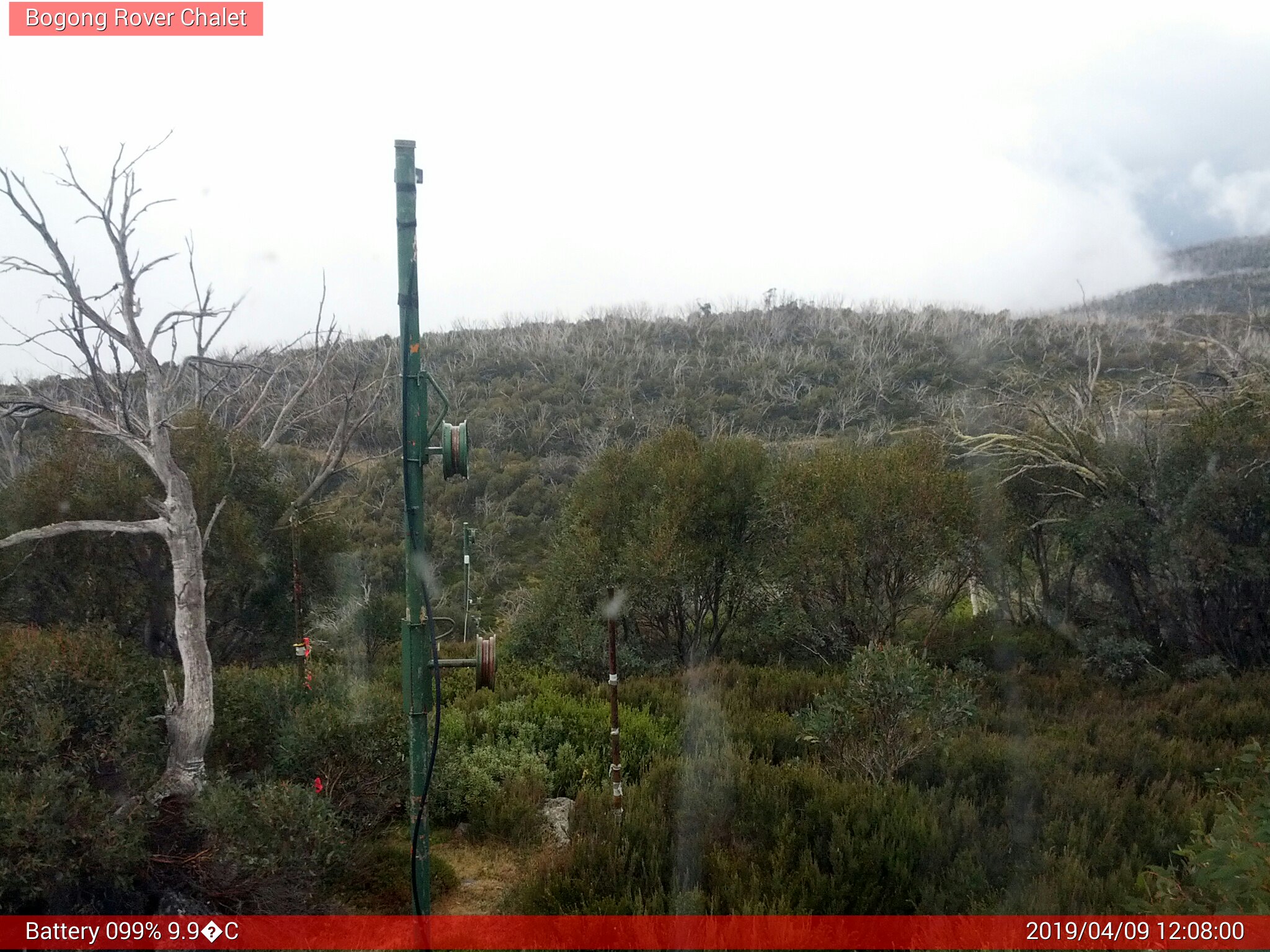 Bogong Web Cam 12:07pm Tuesday 9th of April 2019