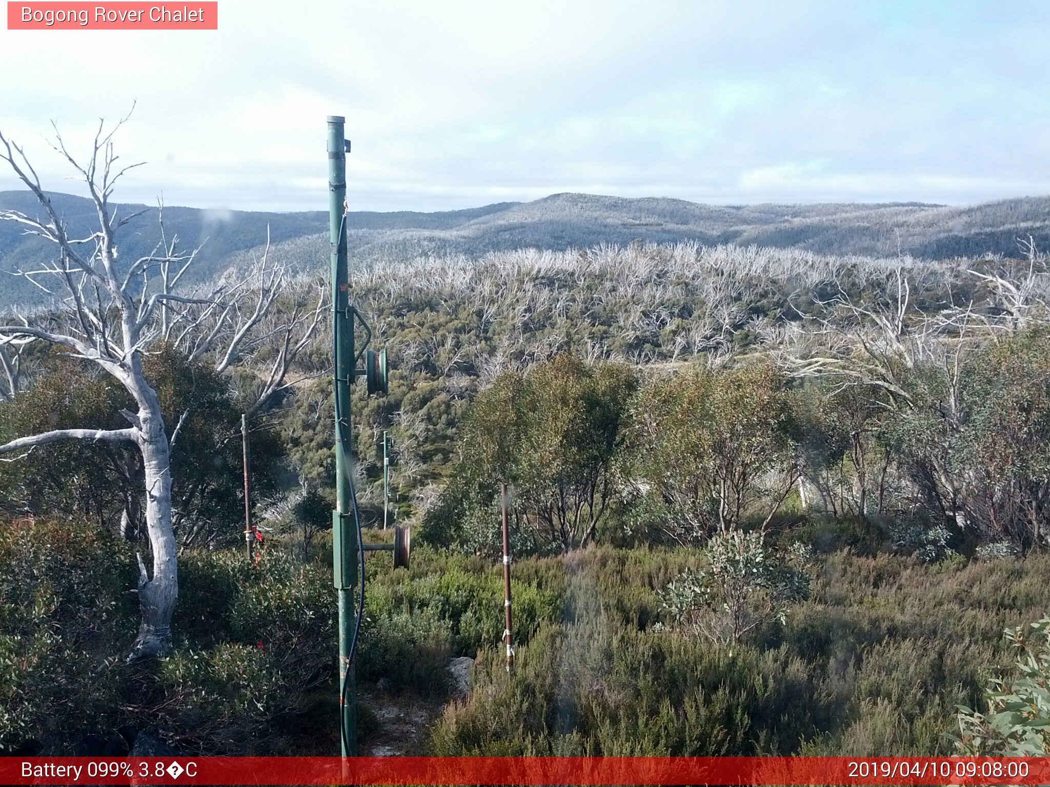 Bogong Web Cam 9:08am Wednesday 10th of April 2019