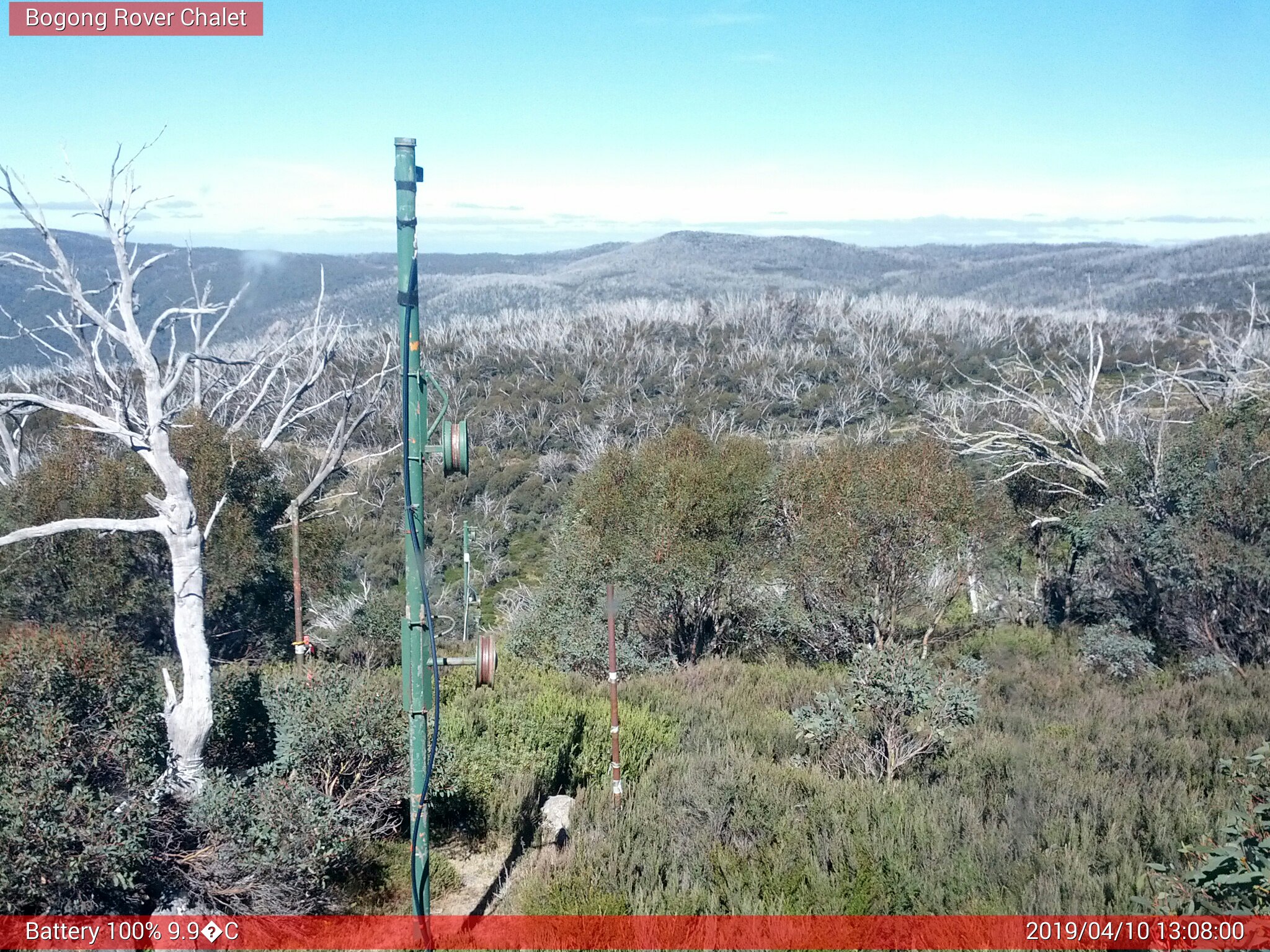 Bogong Web Cam 1:08pm Wednesday 10th of April 2019