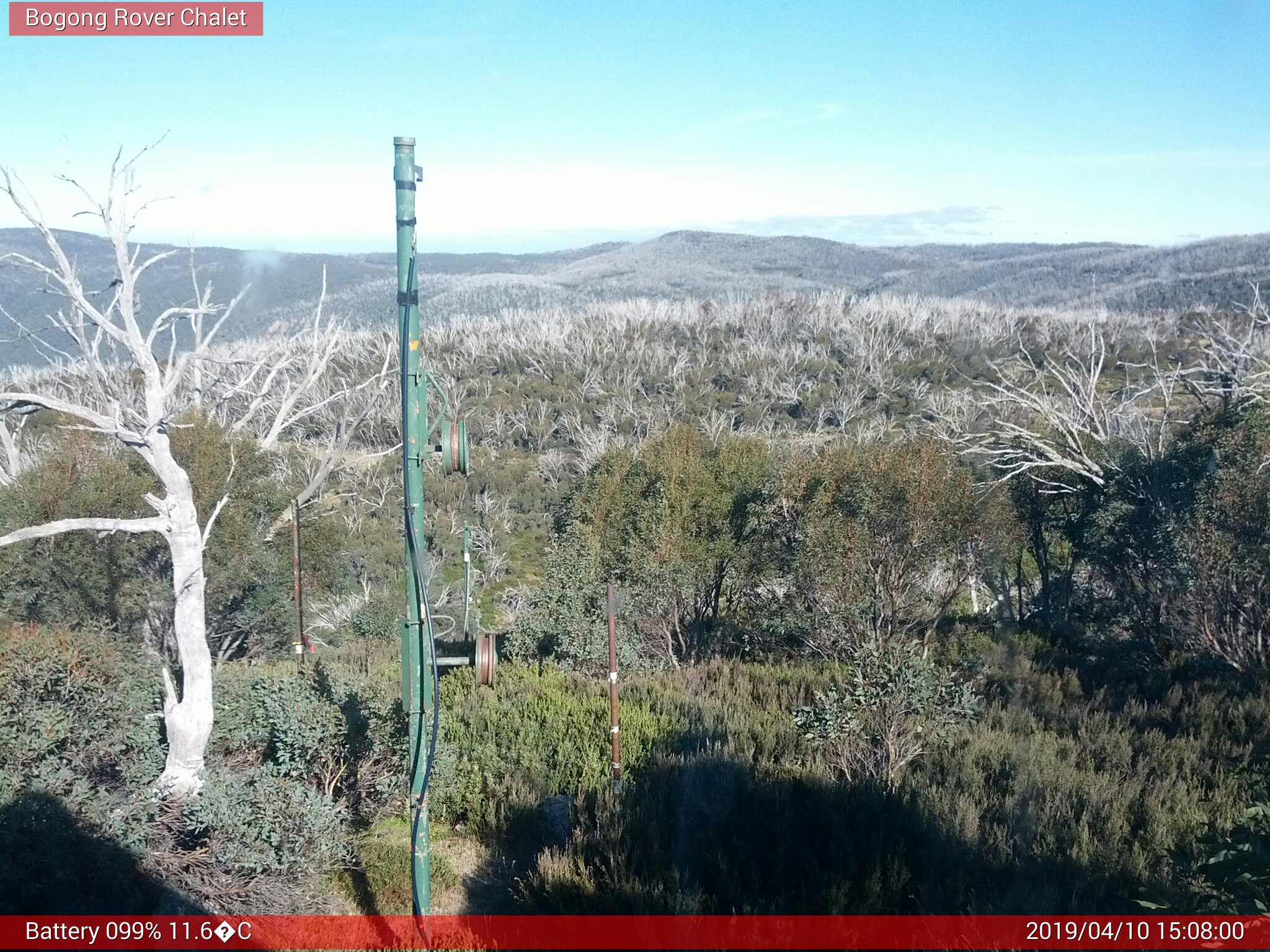 Bogong Web Cam 3:08pm Wednesday 10th of April 2019