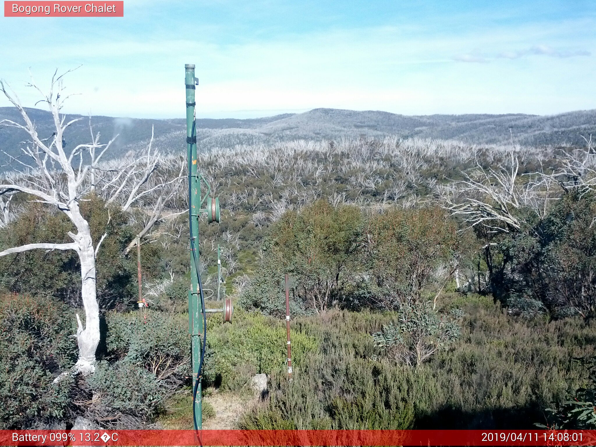 Bogong Web Cam 2:08pm Thursday 11th of April 2019