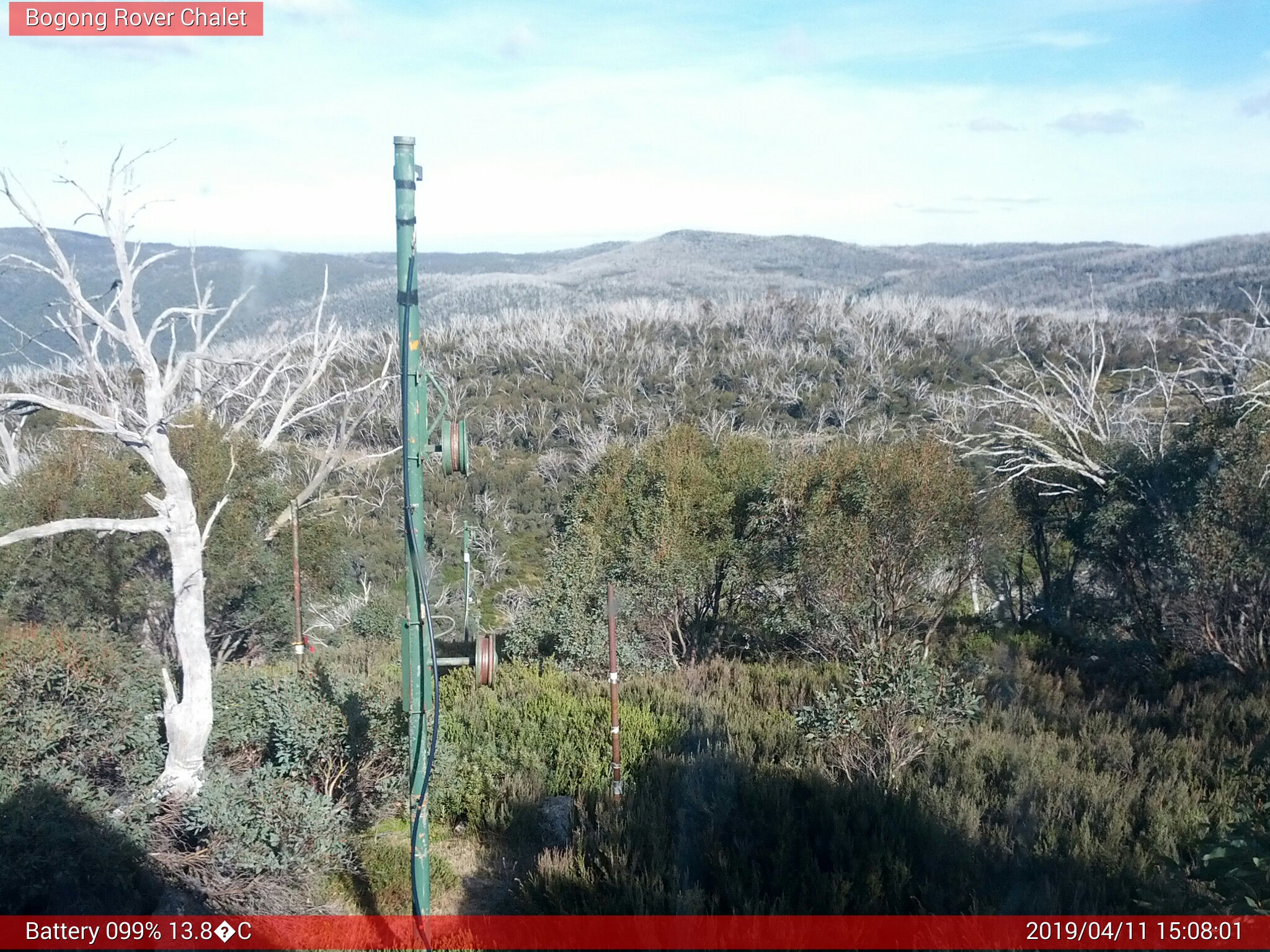 Bogong Web Cam 3:08pm Thursday 11th of April 2019