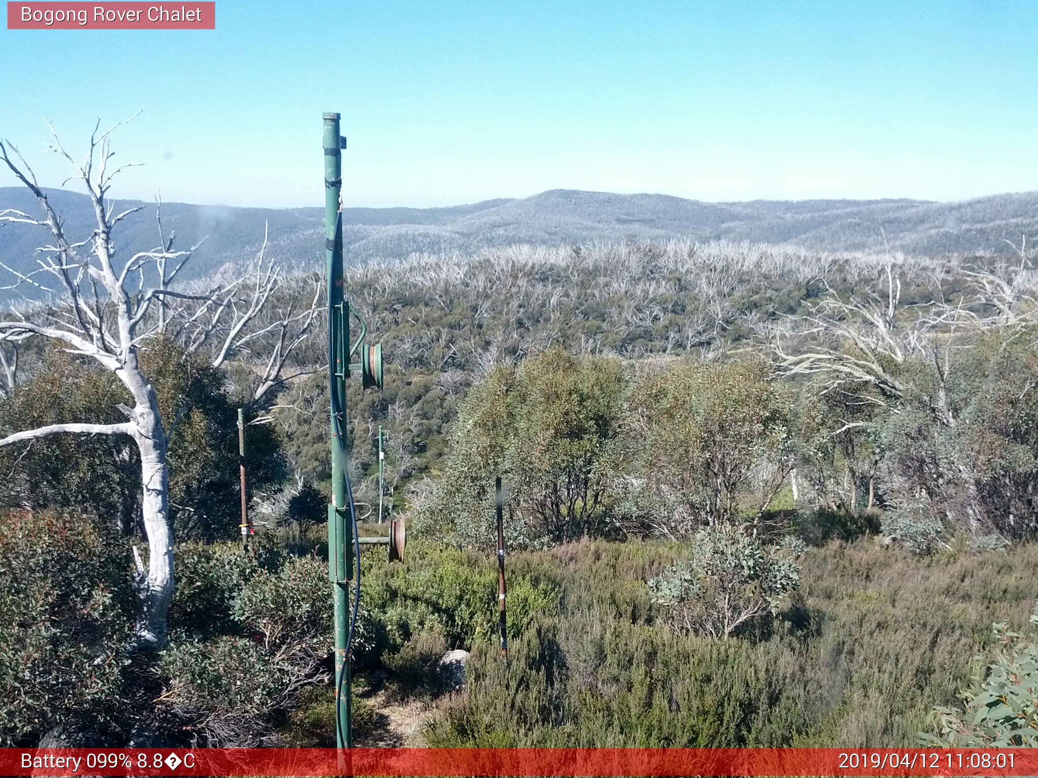 Bogong Web Cam 11:08am Friday 12th of April 2019