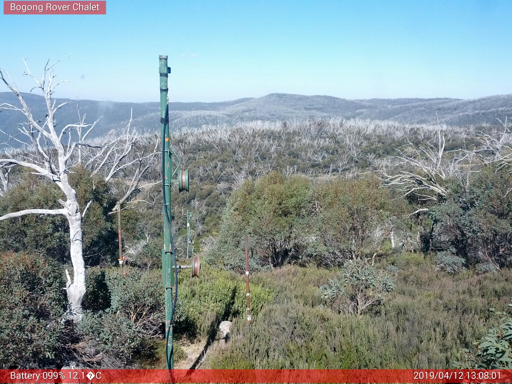 Bogong Web Cam 1:08pm Friday 12th of April 2019