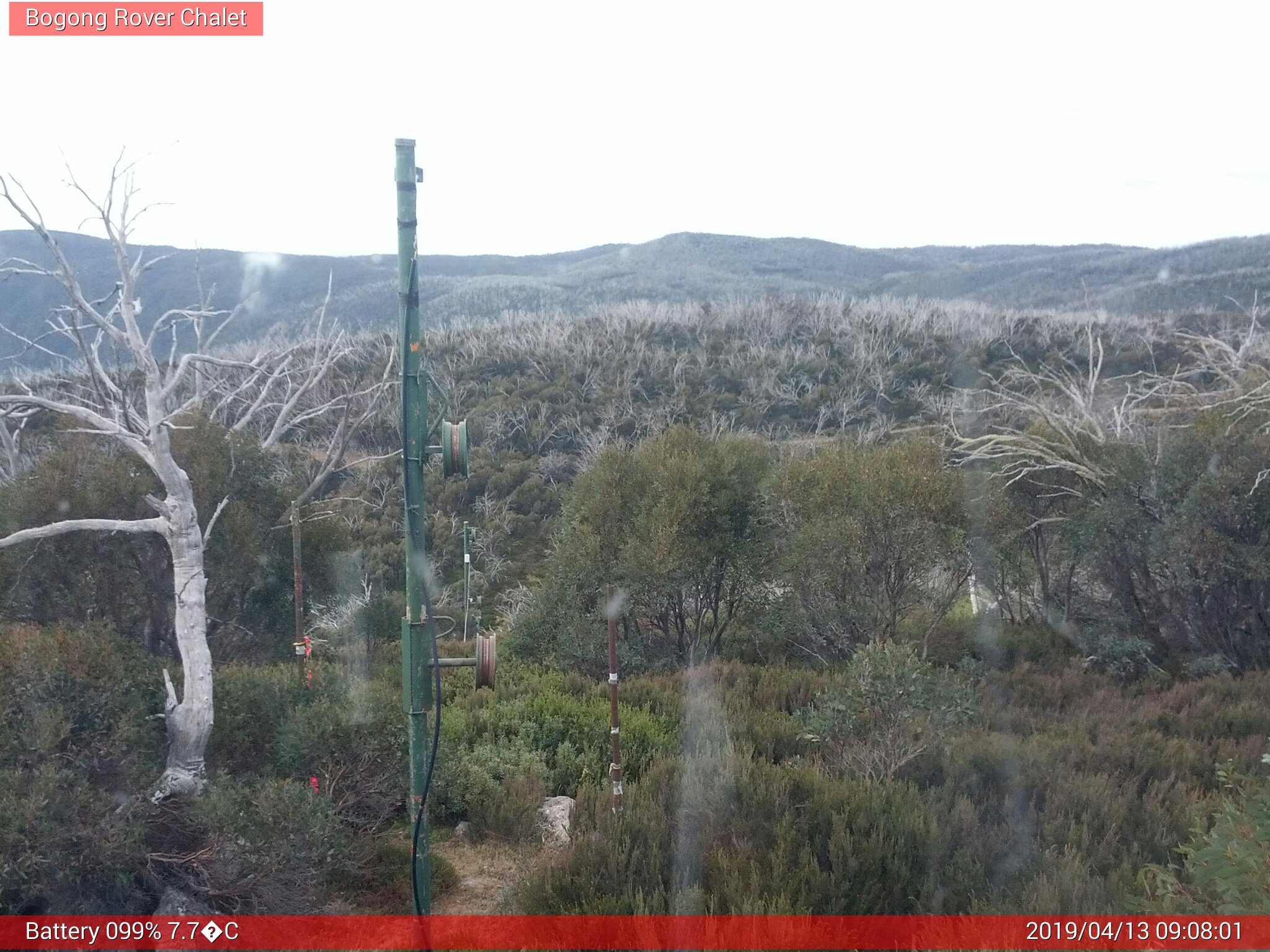 Bogong Web Cam 9:08am Saturday 13th of April 2019