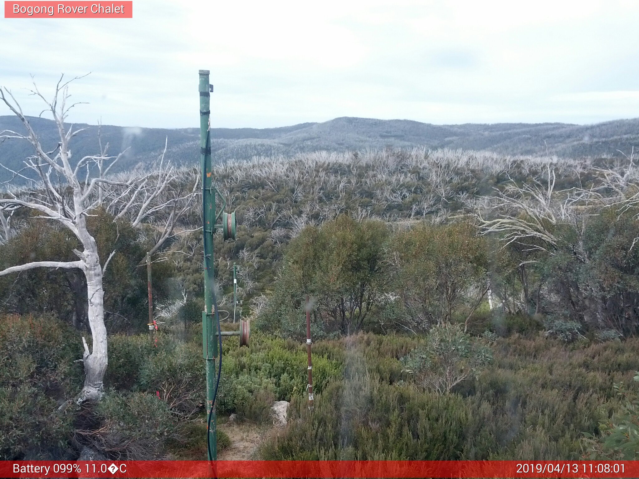 Bogong Web Cam 11:08am Saturday 13th of April 2019