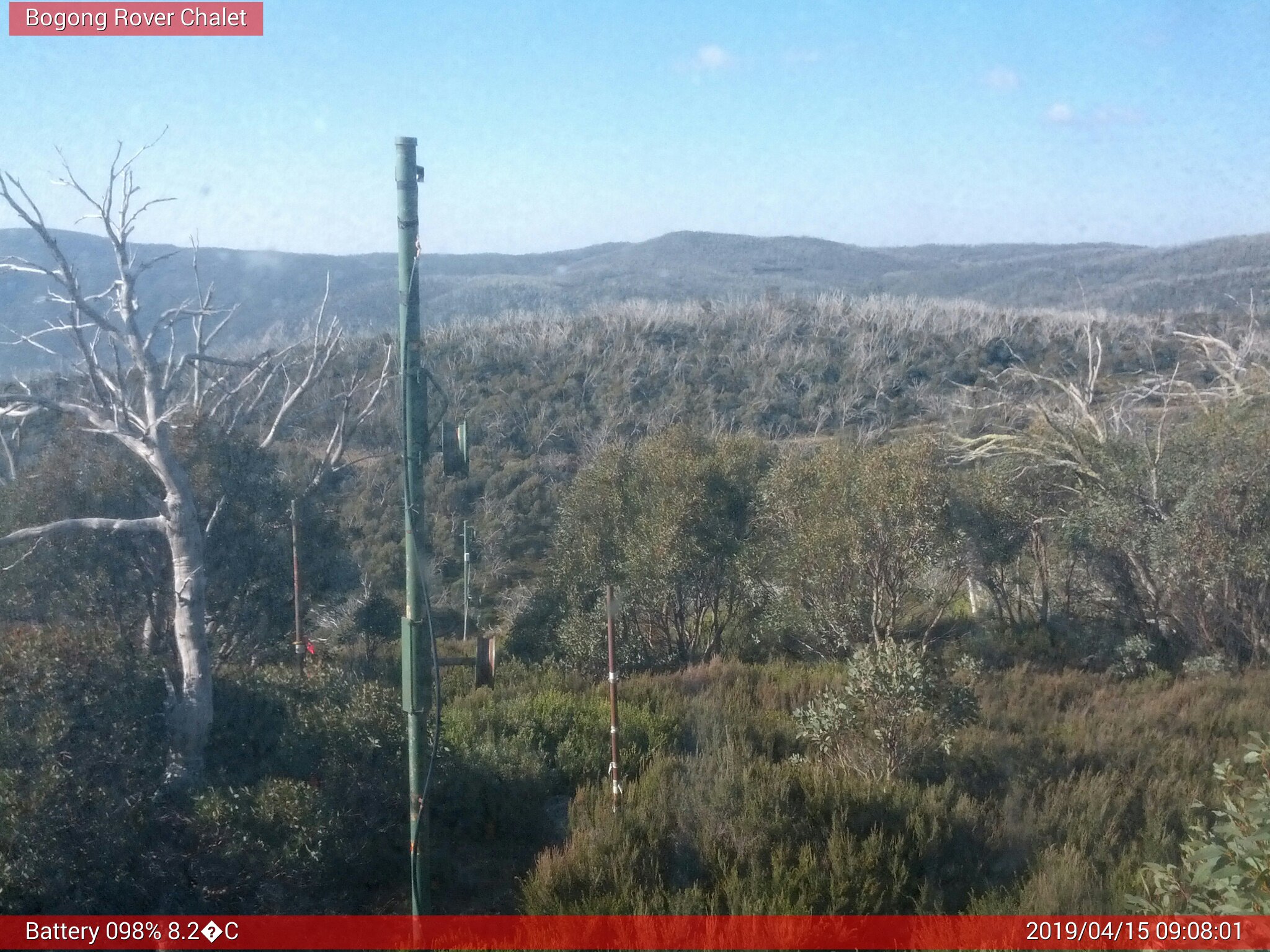 Bogong Web Cam 9:08am Monday 15th of April 2019