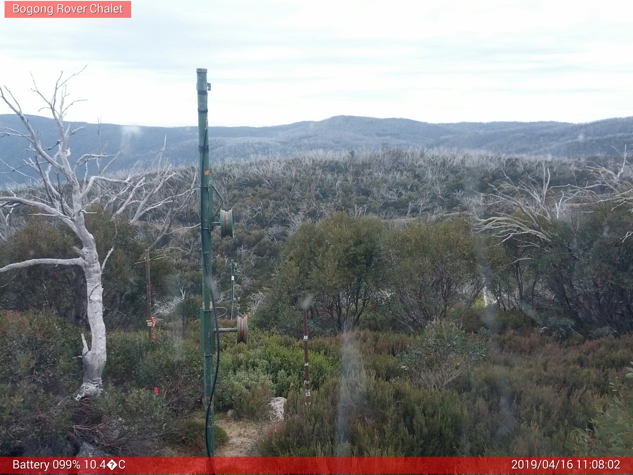 Bogong Web Cam 11:08am Tuesday 16th of April 2019