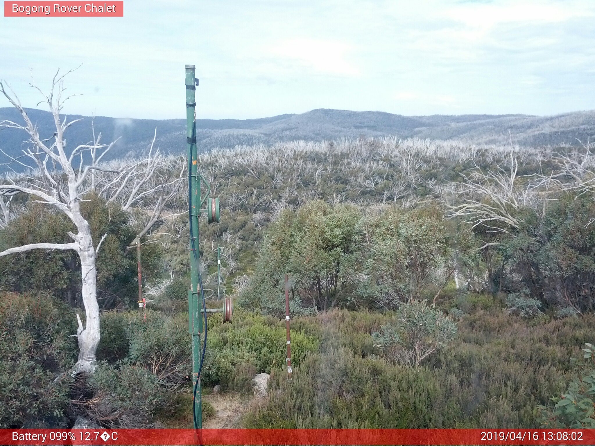 Bogong Web Cam 1:08pm Tuesday 16th of April 2019