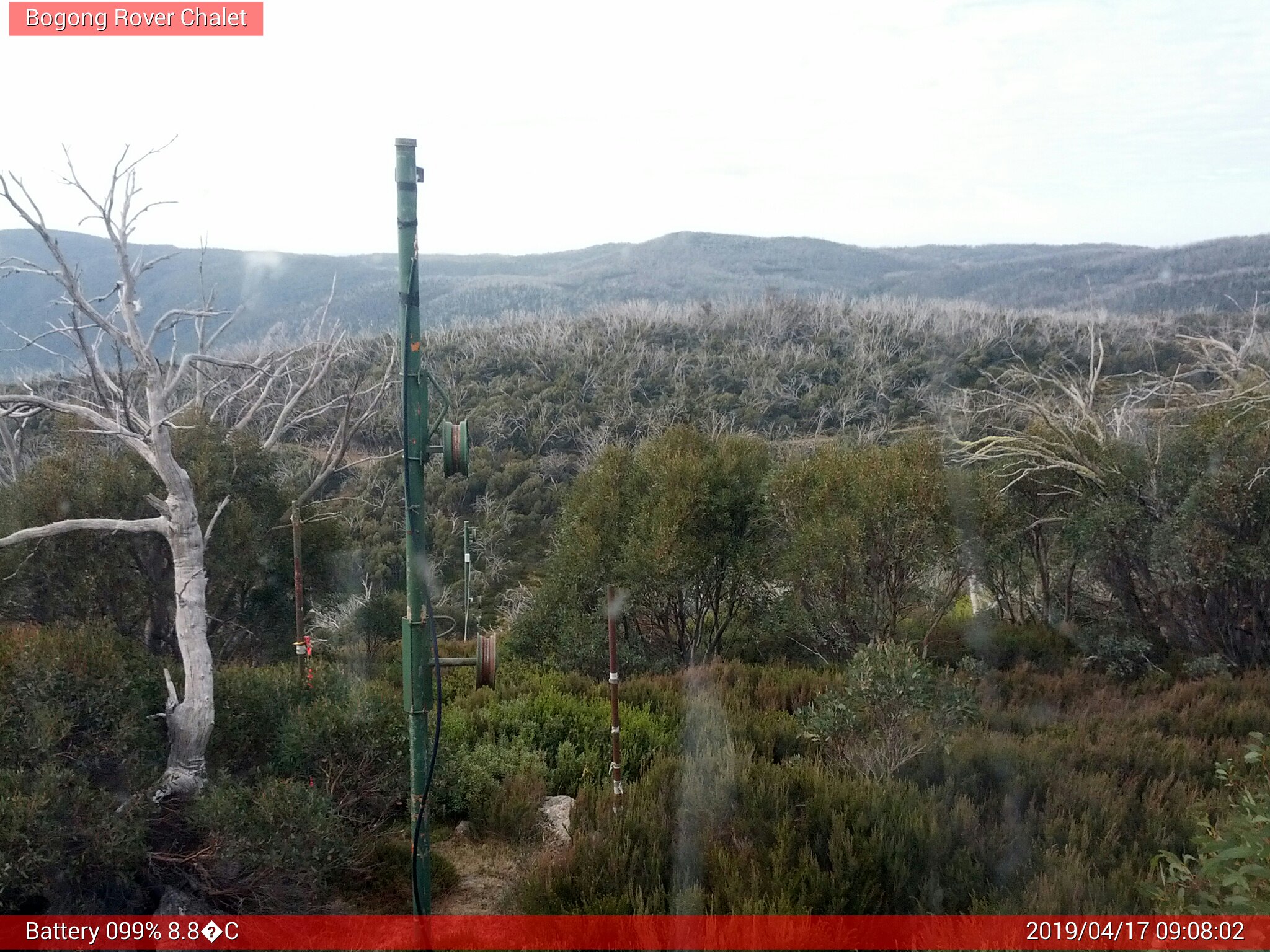 Bogong Web Cam 9:08am Wednesday 17th of April 2019