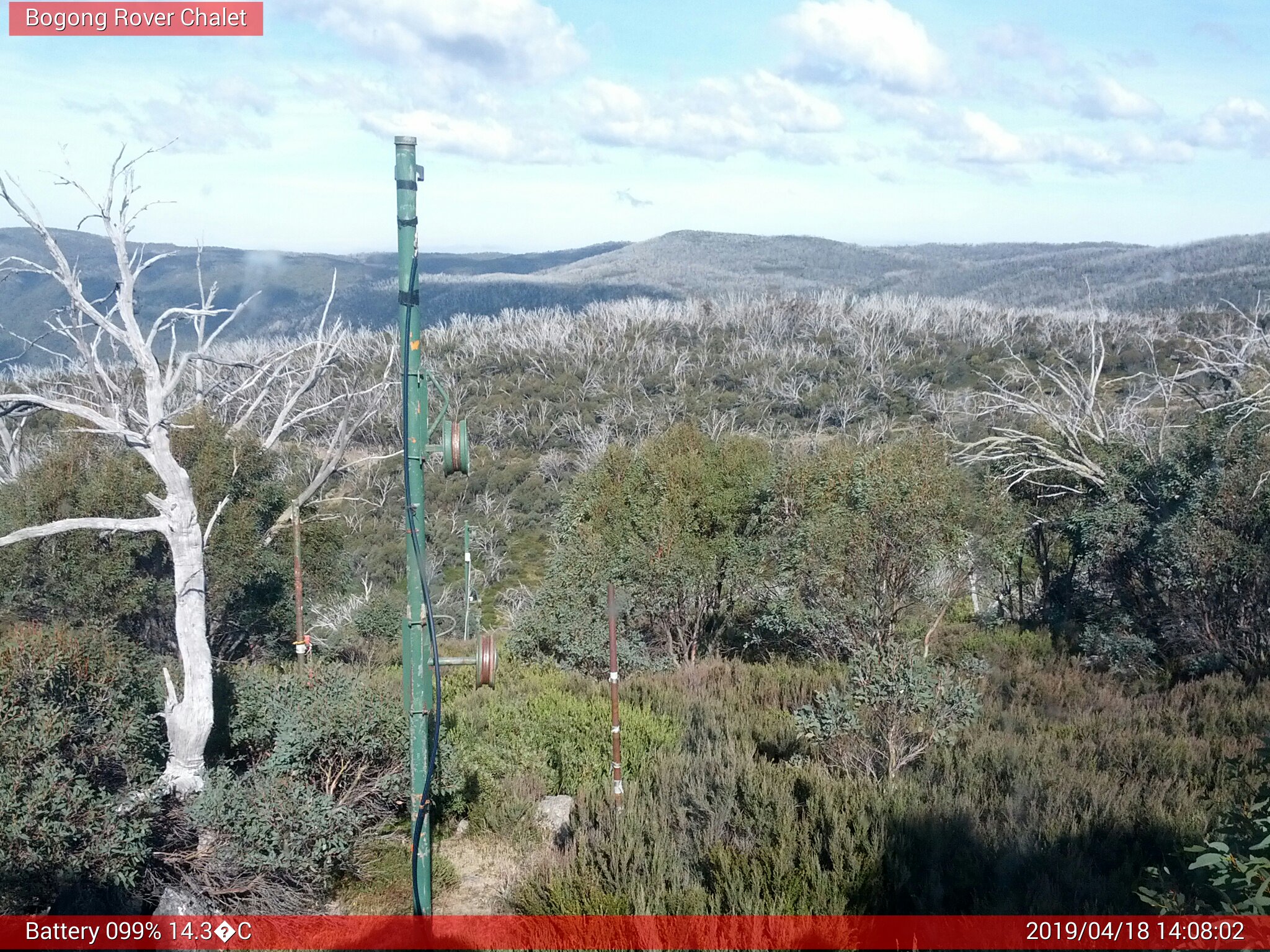 Bogong Web Cam 2:08pm Thursday 18th of April 2019