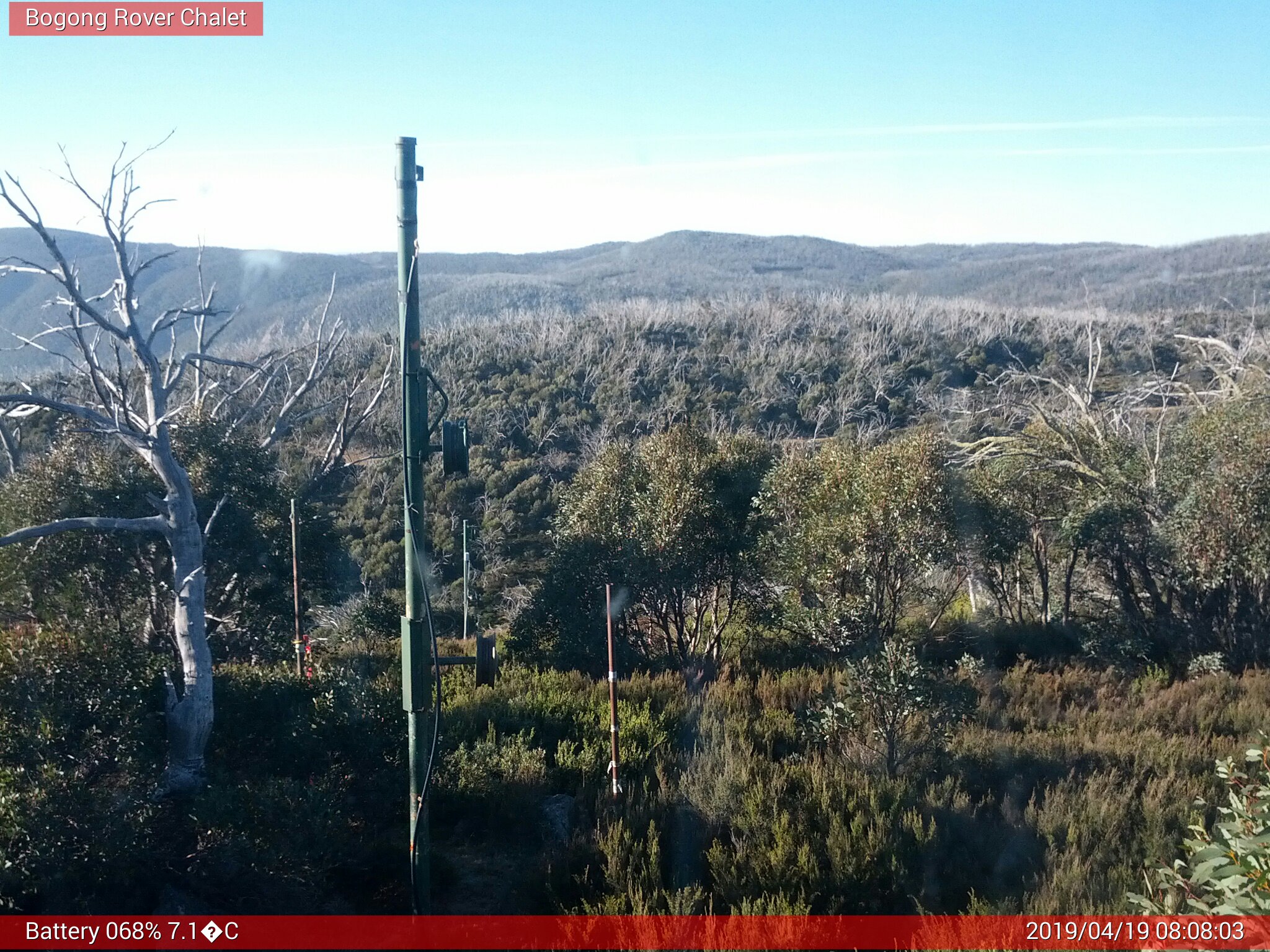 Bogong Web Cam 8:08am Friday 19th of April 2019