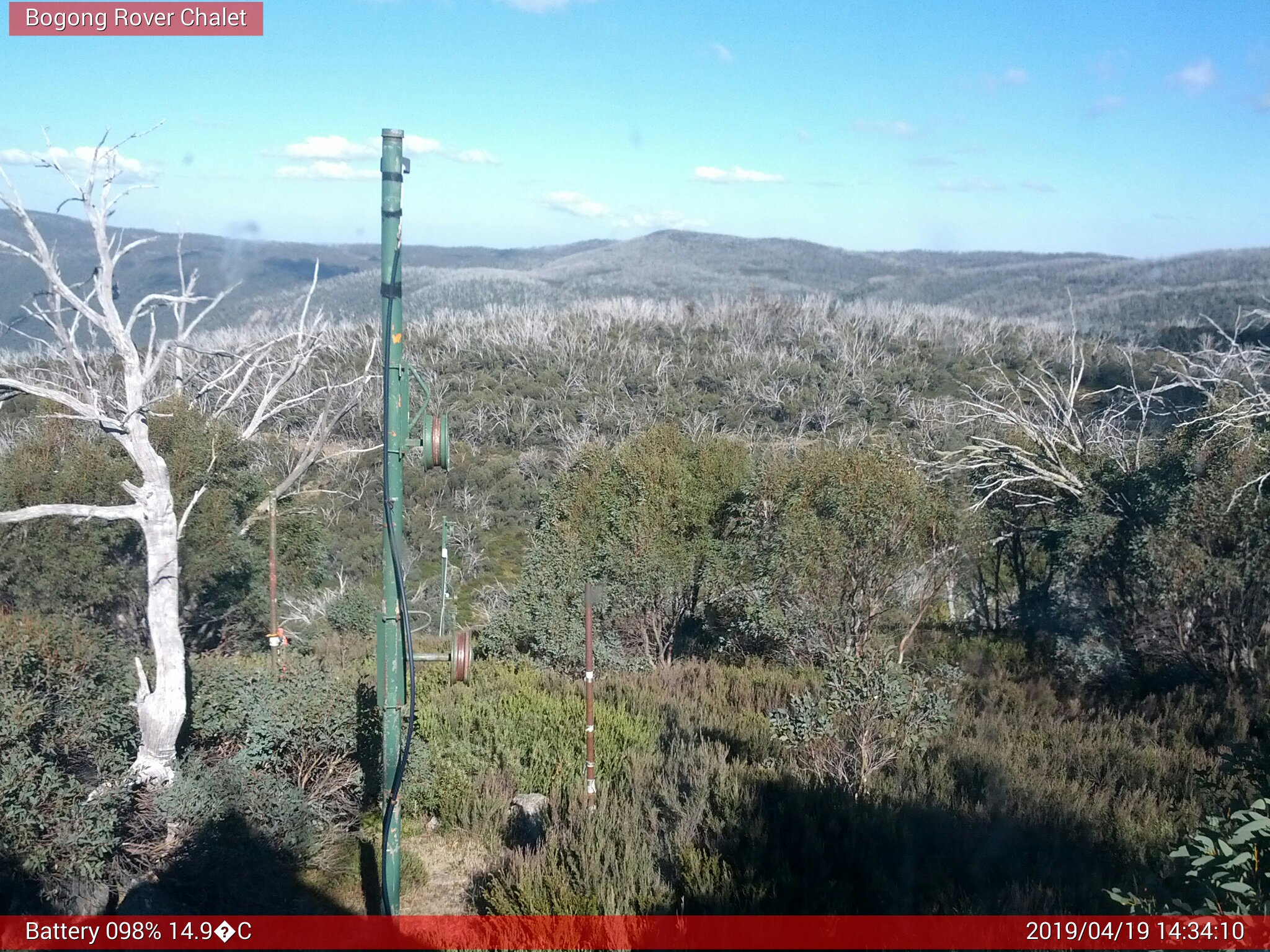 Bogong Web Cam 2:34pm Friday 19th of April 2019