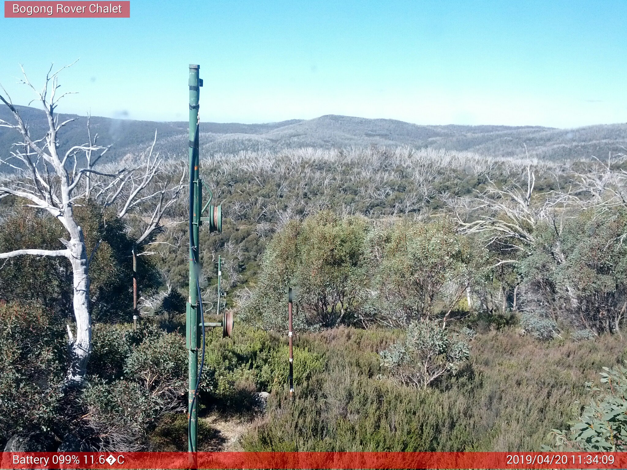 Bogong Web Cam 11:34am Saturday 20th of April 2019