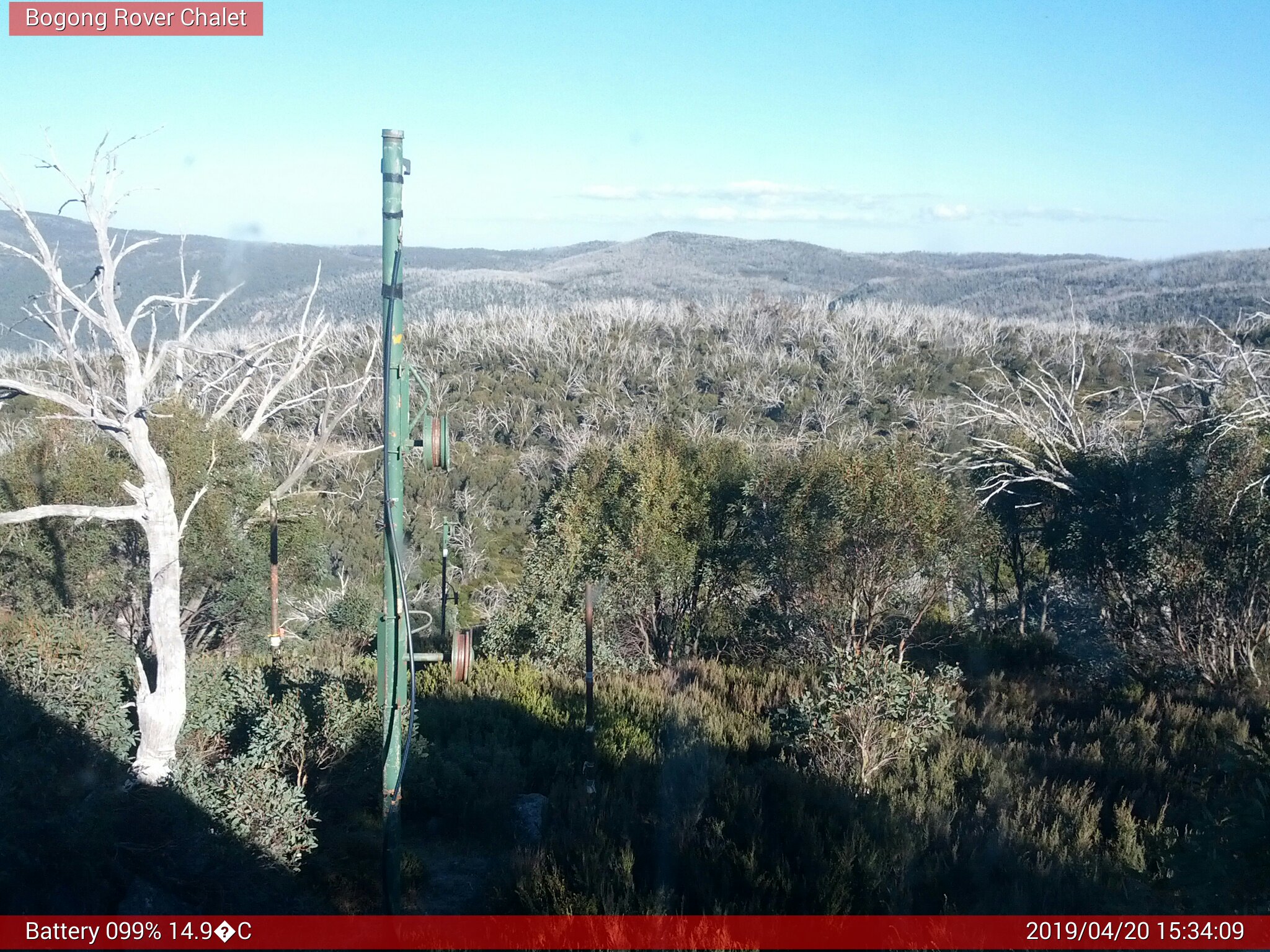 Bogong Web Cam 3:34pm Saturday 20th of April 2019