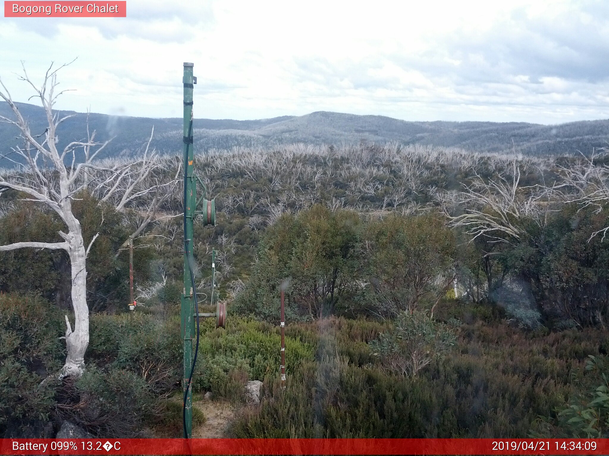 Bogong Web Cam 2:34pm Sunday 21st of April 2019