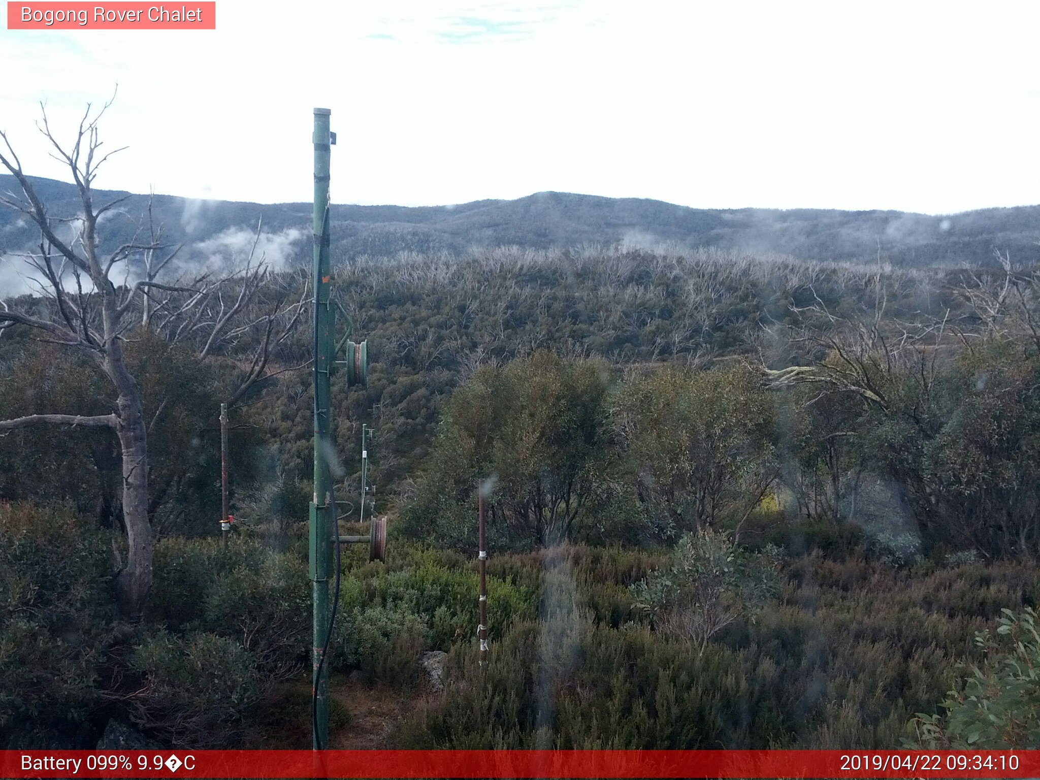 Bogong Web Cam 9:34am Monday 22nd of April 2019