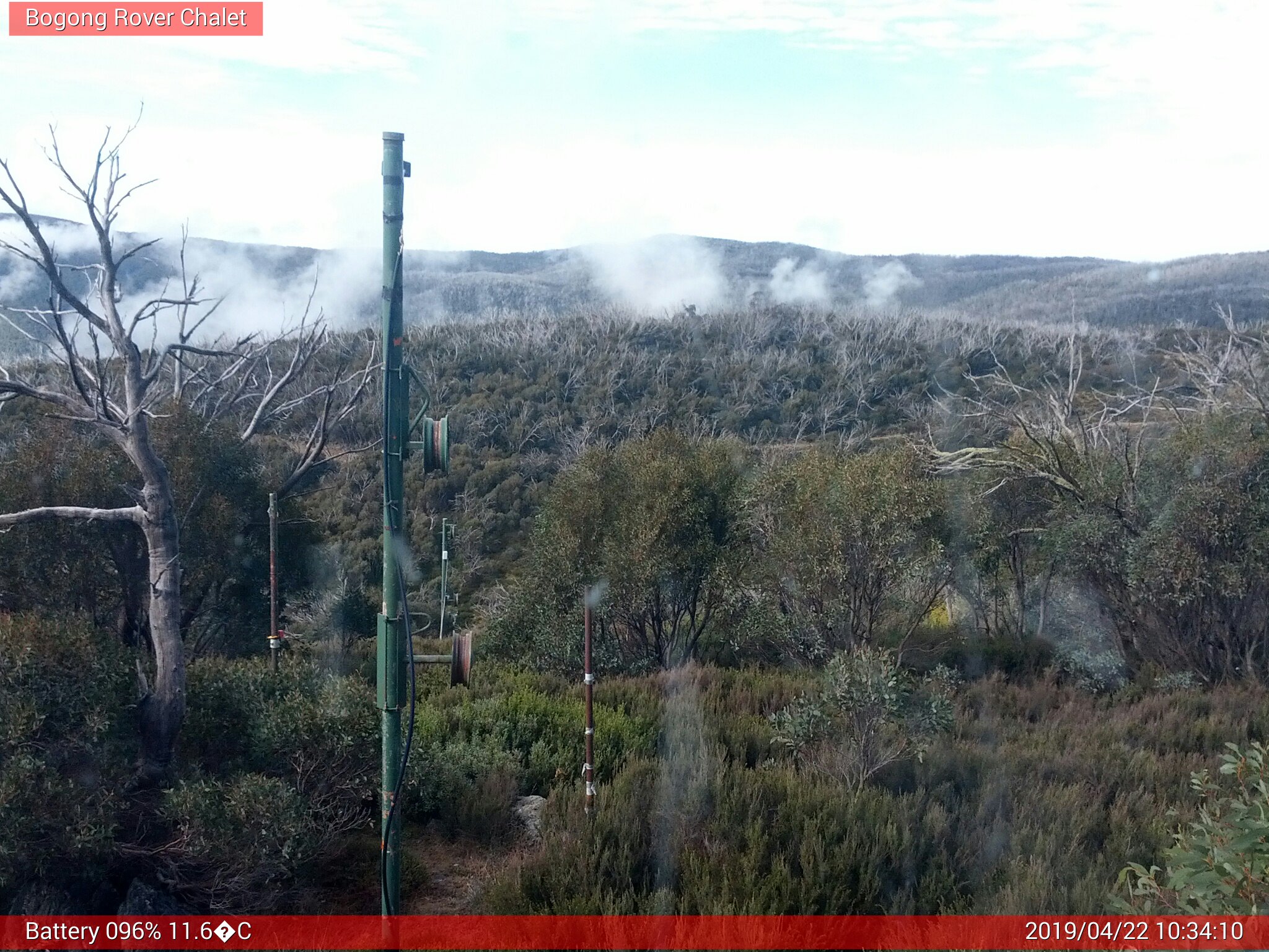 Bogong Web Cam 10:34am Monday 22nd of April 2019