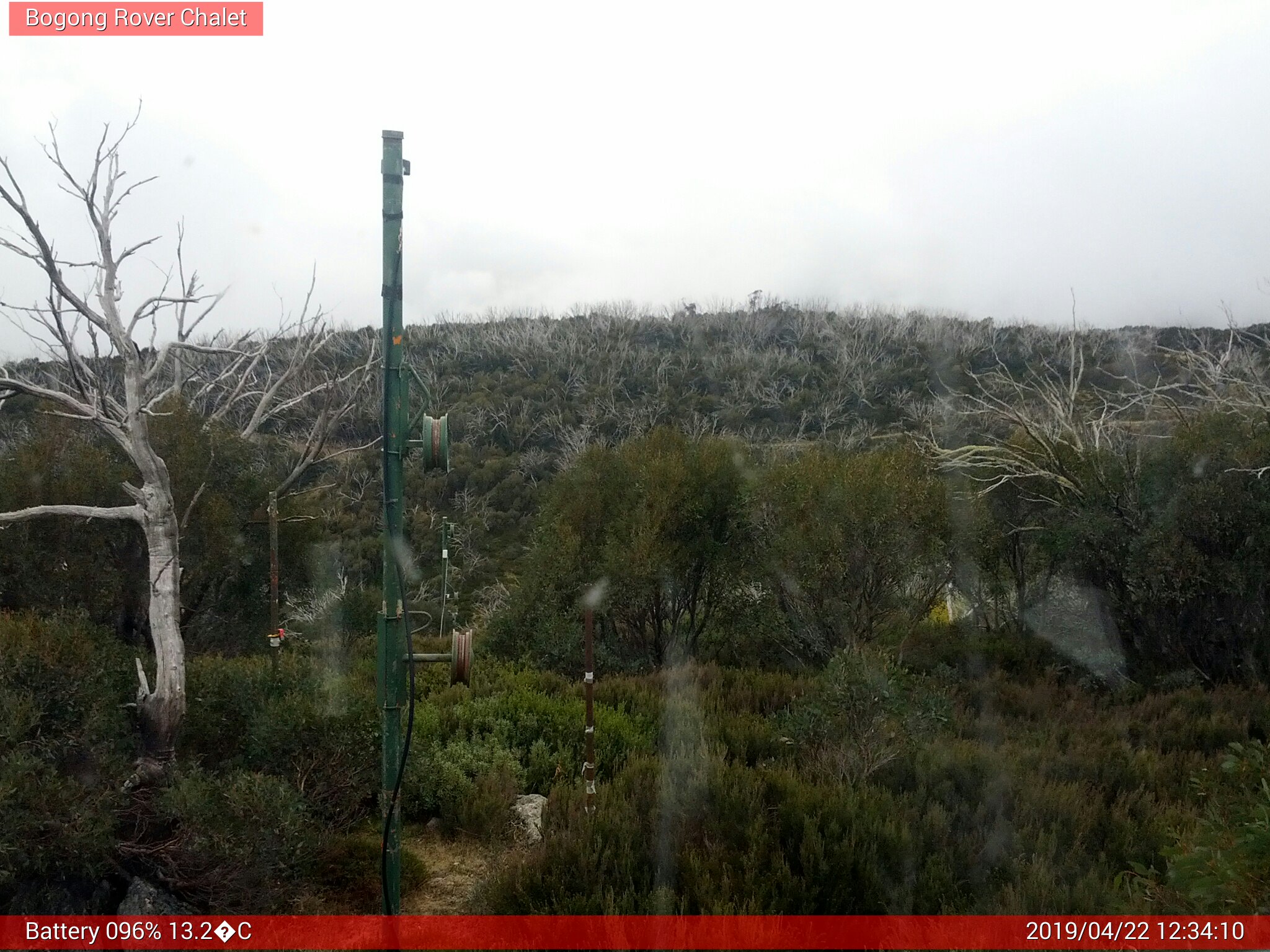 Bogong Web Cam 12:34pm Monday 22nd of April 2019