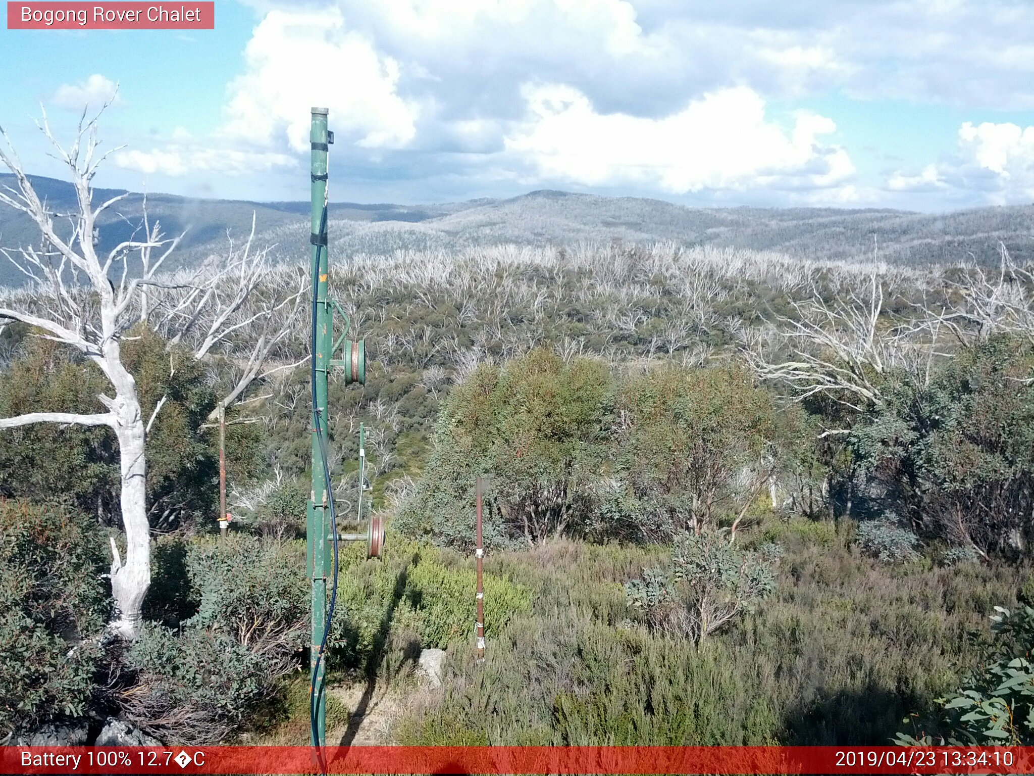 Bogong Web Cam 1:34pm Tuesday 23rd of April 2019