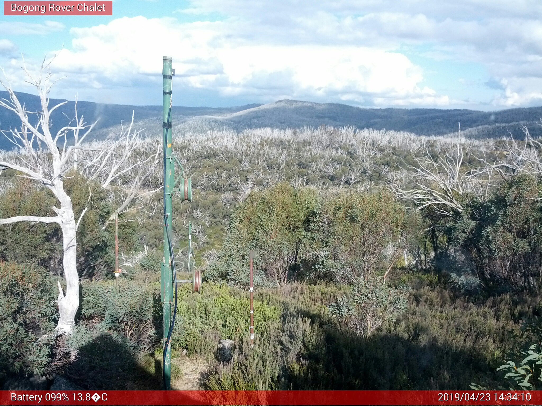 Bogong Web Cam 2:34pm Tuesday 23rd of April 2019