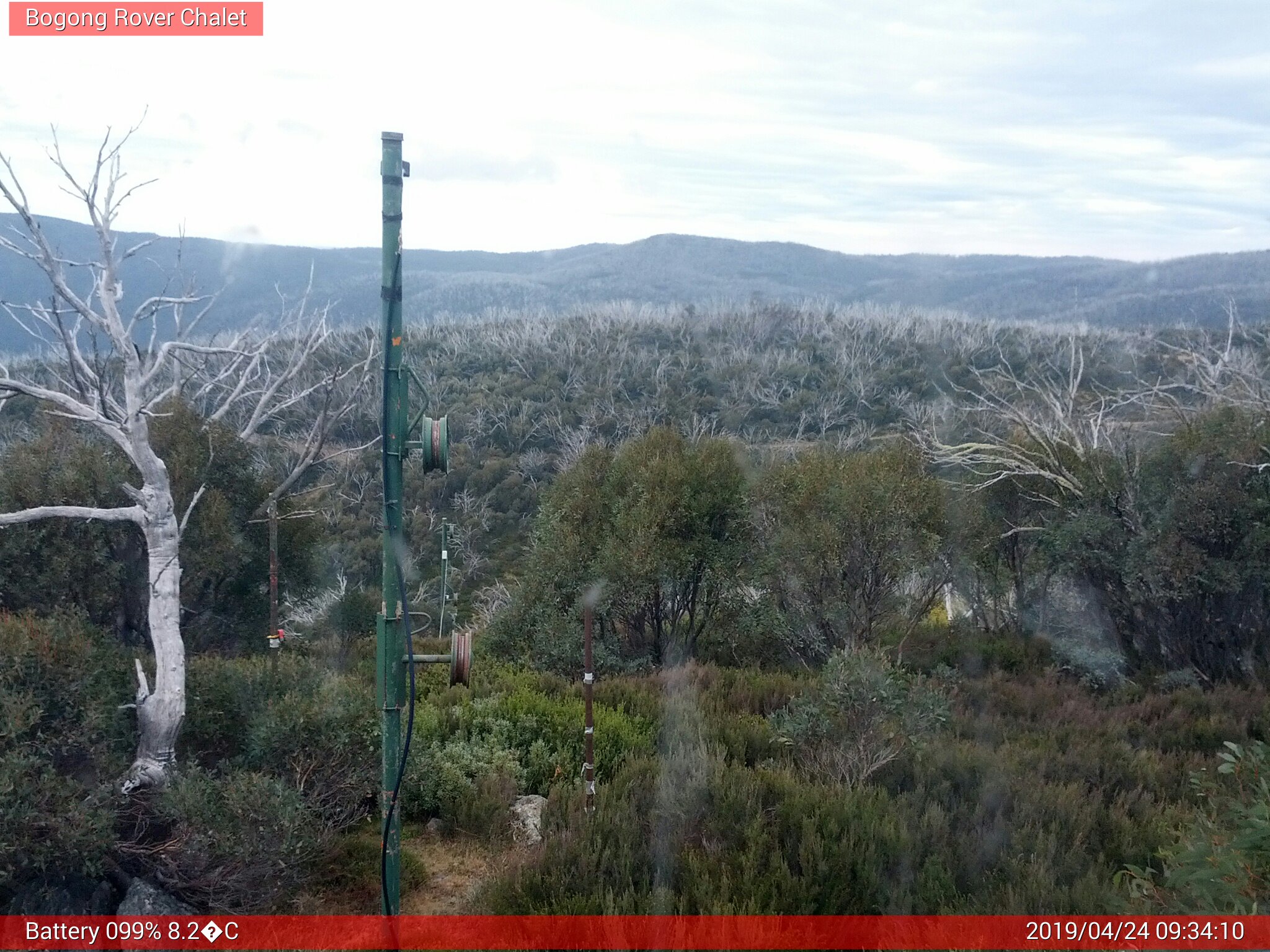 Bogong Web Cam 9:34am Wednesday 24th of April 2019