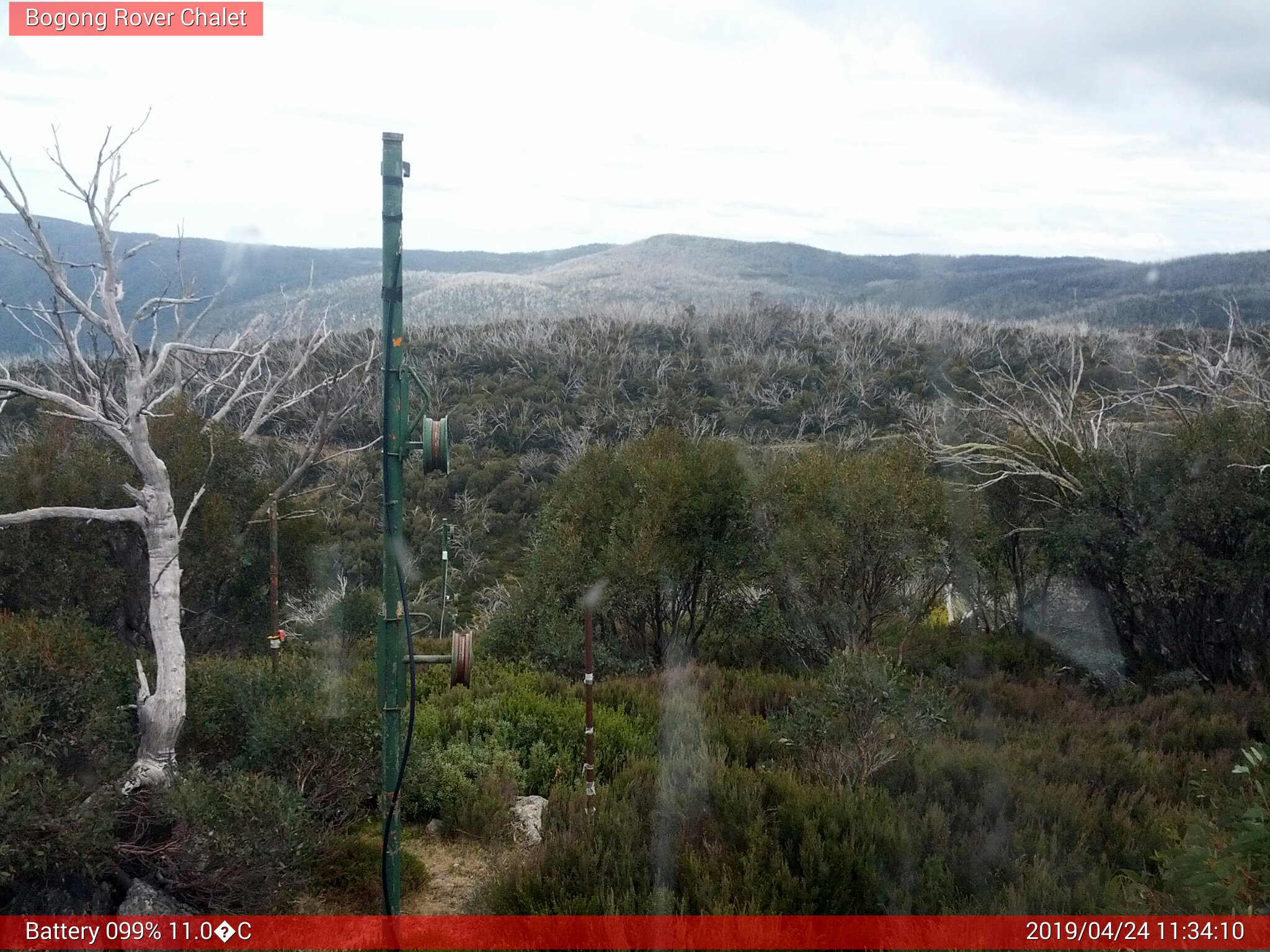 Bogong Web Cam 11:34am Wednesday 24th of April 2019