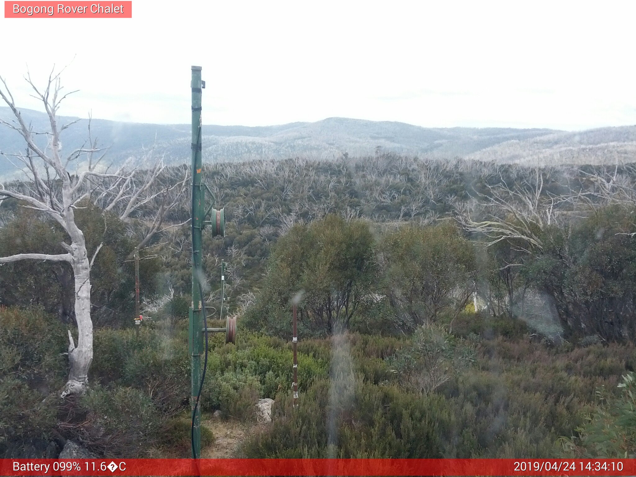 Bogong Web Cam 2:34pm Wednesday 24th of April 2019