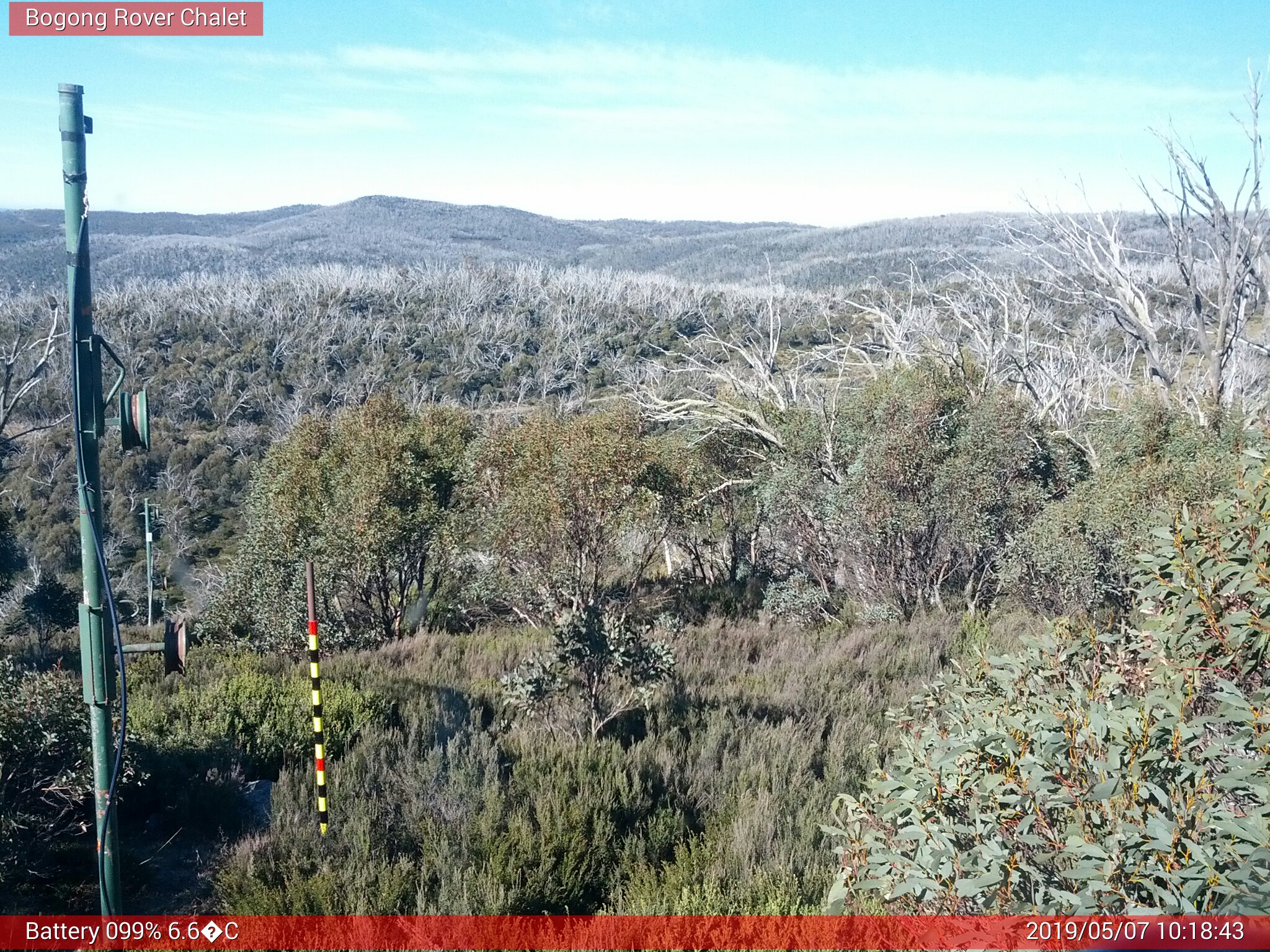 Bogong Web Cam 10:18am Tuesday 7th of May 2019