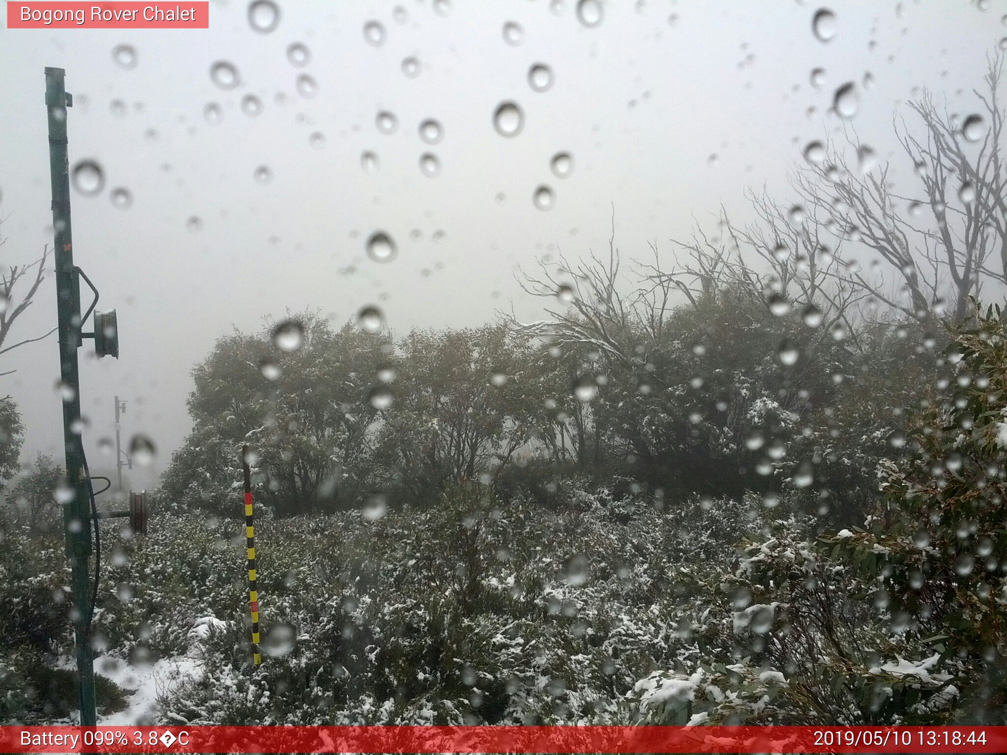 Bogong Web Cam 1:18pm Friday 10th of May 2019