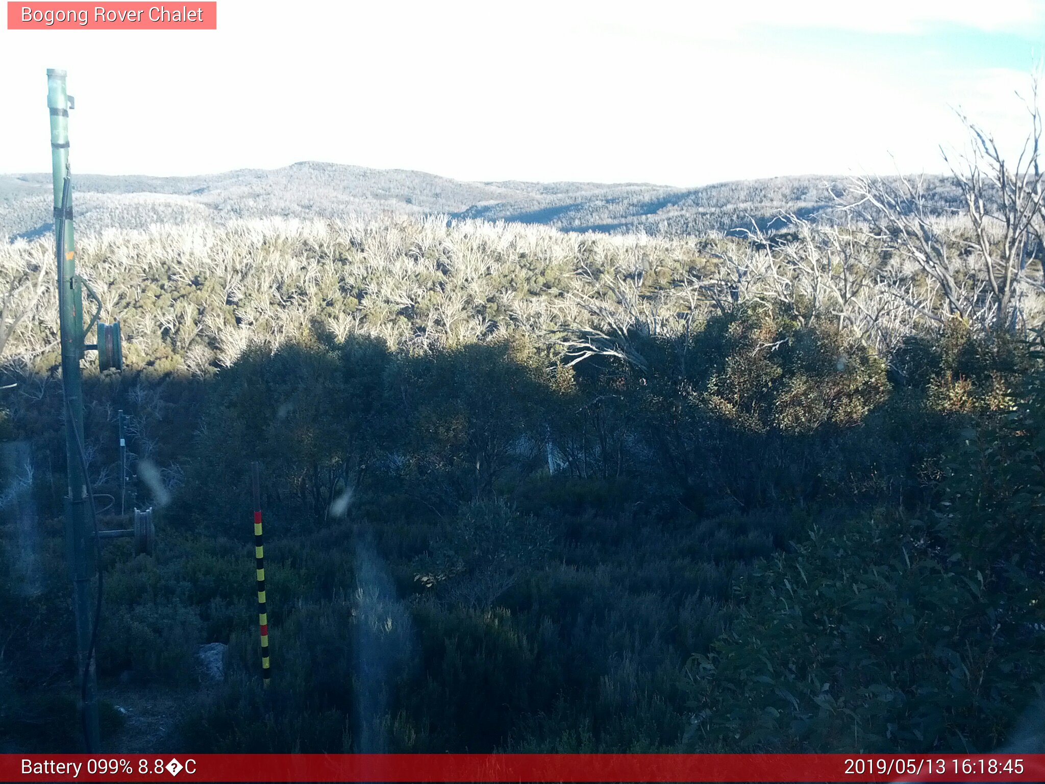 Bogong Web Cam 4:18pm Monday 13th of May 2019