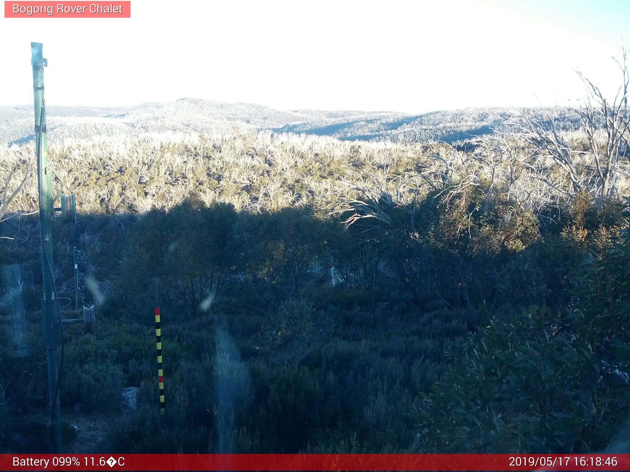 Bogong Web Cam 4:18pm Friday 17th of May 2019