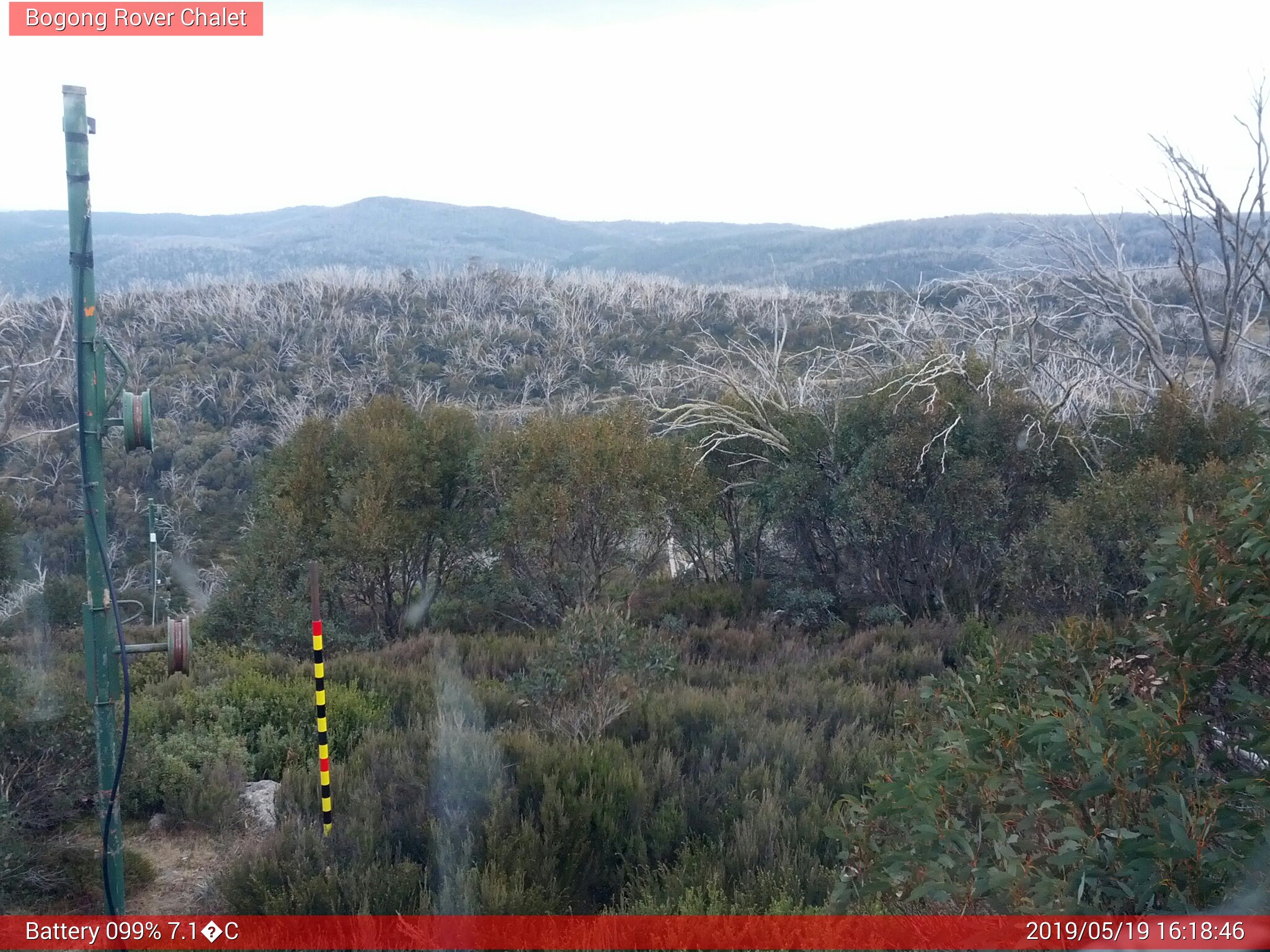 Bogong Web Cam 4:18pm Sunday 19th of May 2019