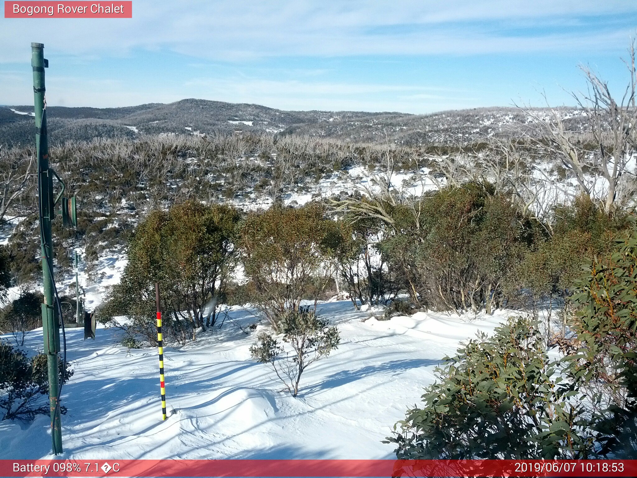 Bogong Web Cam 10:18am Friday 7th of June 2019