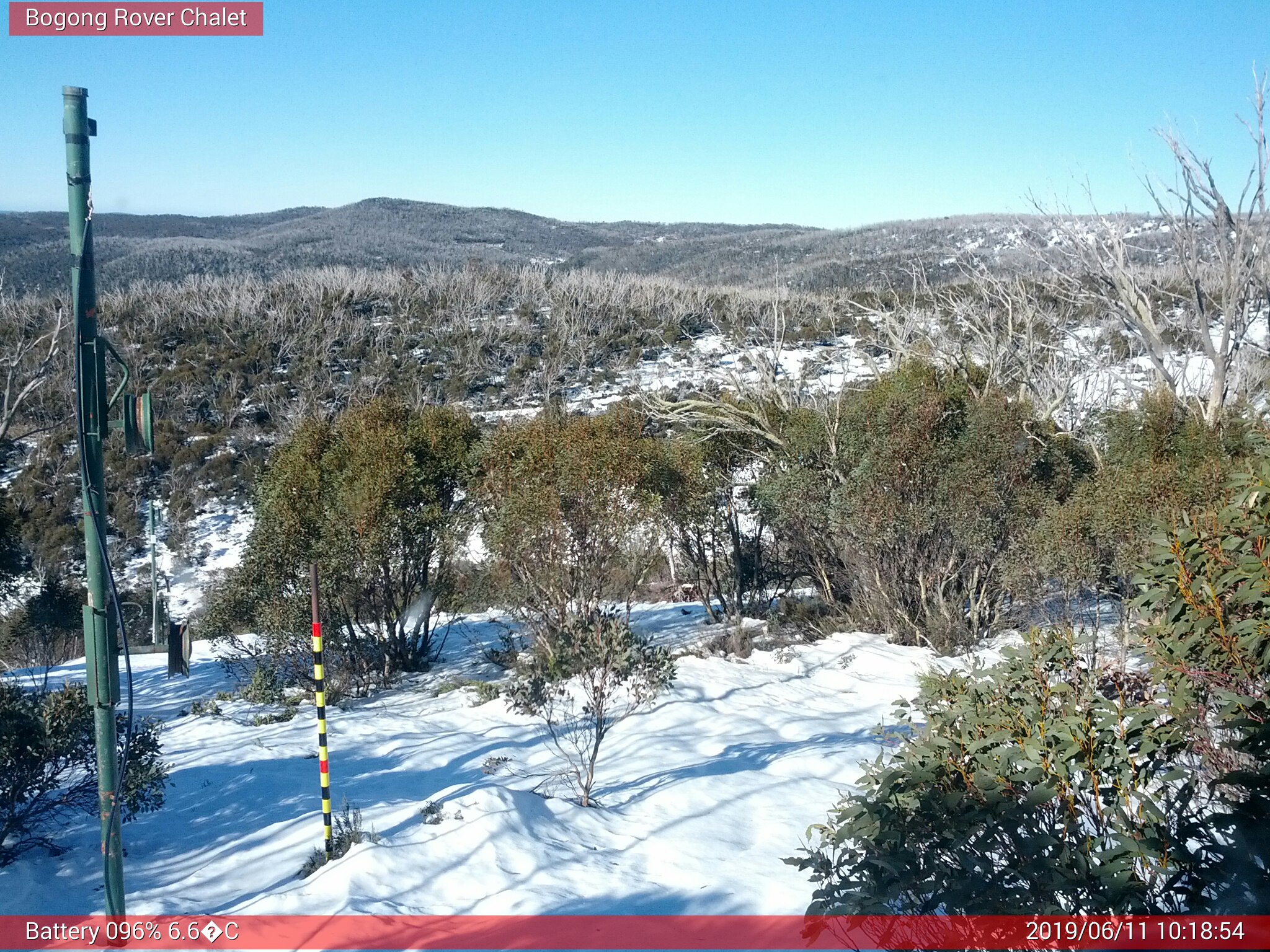 Bogong Web Cam 10:18am Tuesday 11th of June 2019